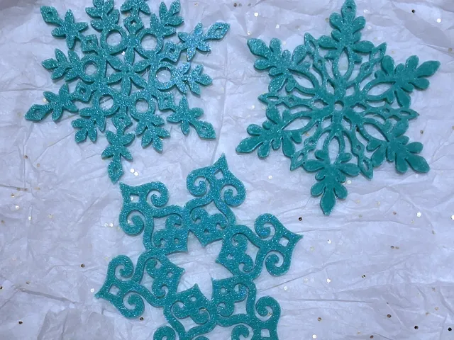 Snowflake Ornaments (Set 4)