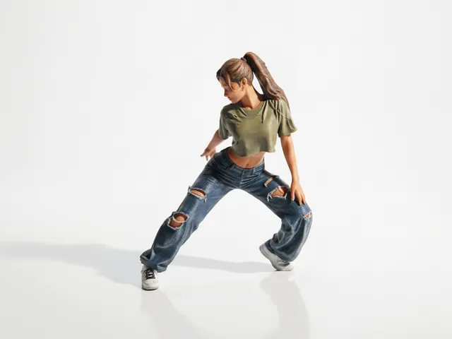 Dancer 2 Dynamic Pose Female Figurine 3D Printable