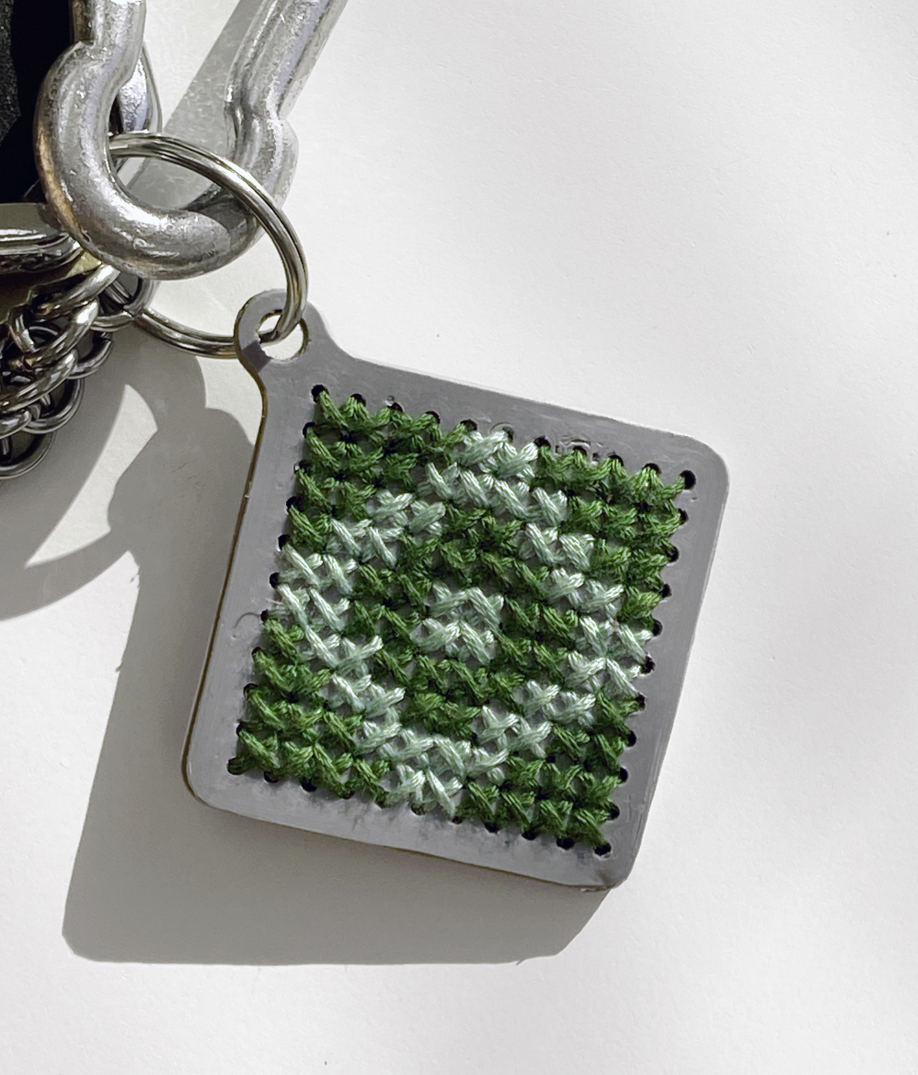 Cross Stitch Keychain - Porte-clés point de croix