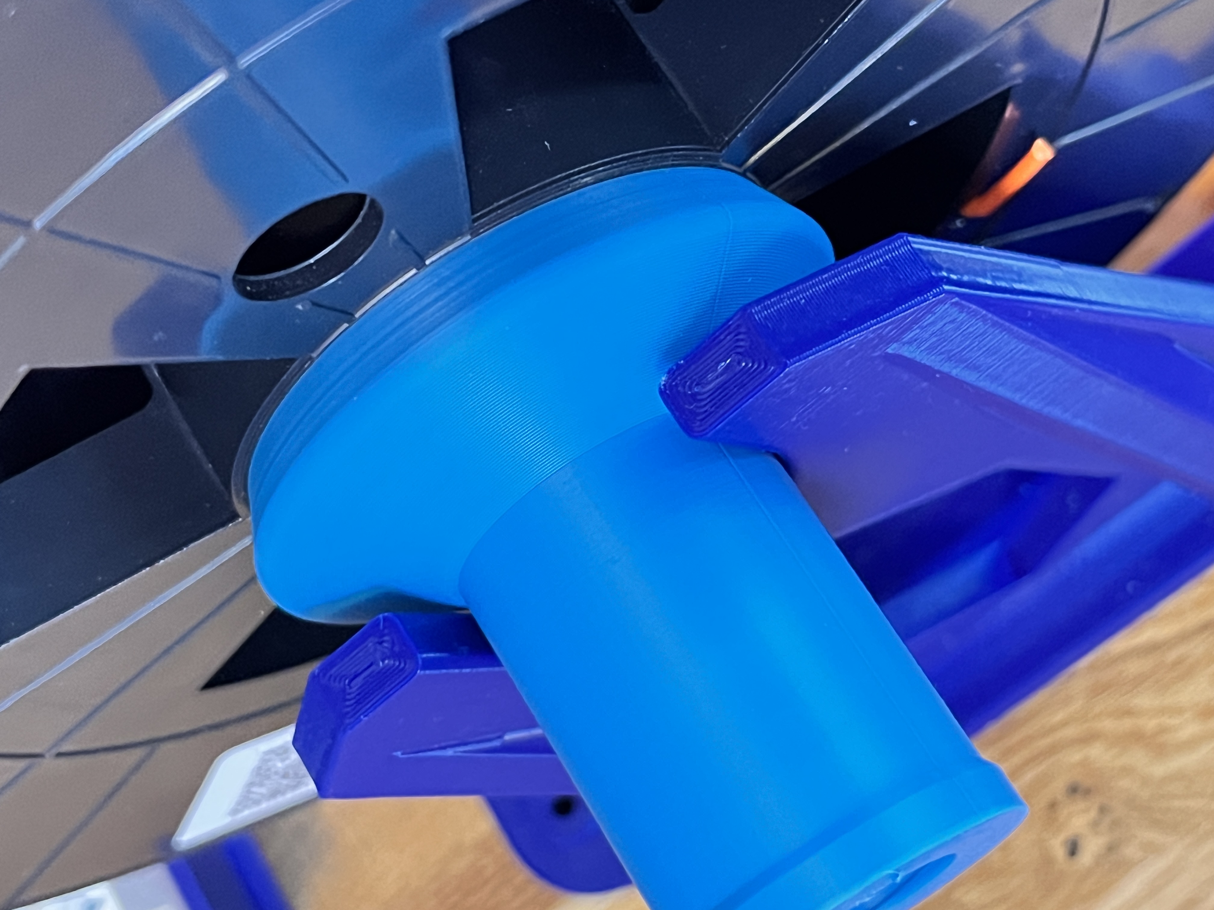 Universal Centering Cone Axles and Nuts for Bambu Lab Filament Spool Switcher & Winder — miniatura 3