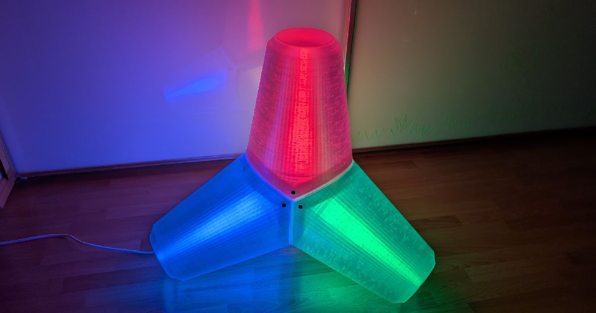 Tetrapod Lamp