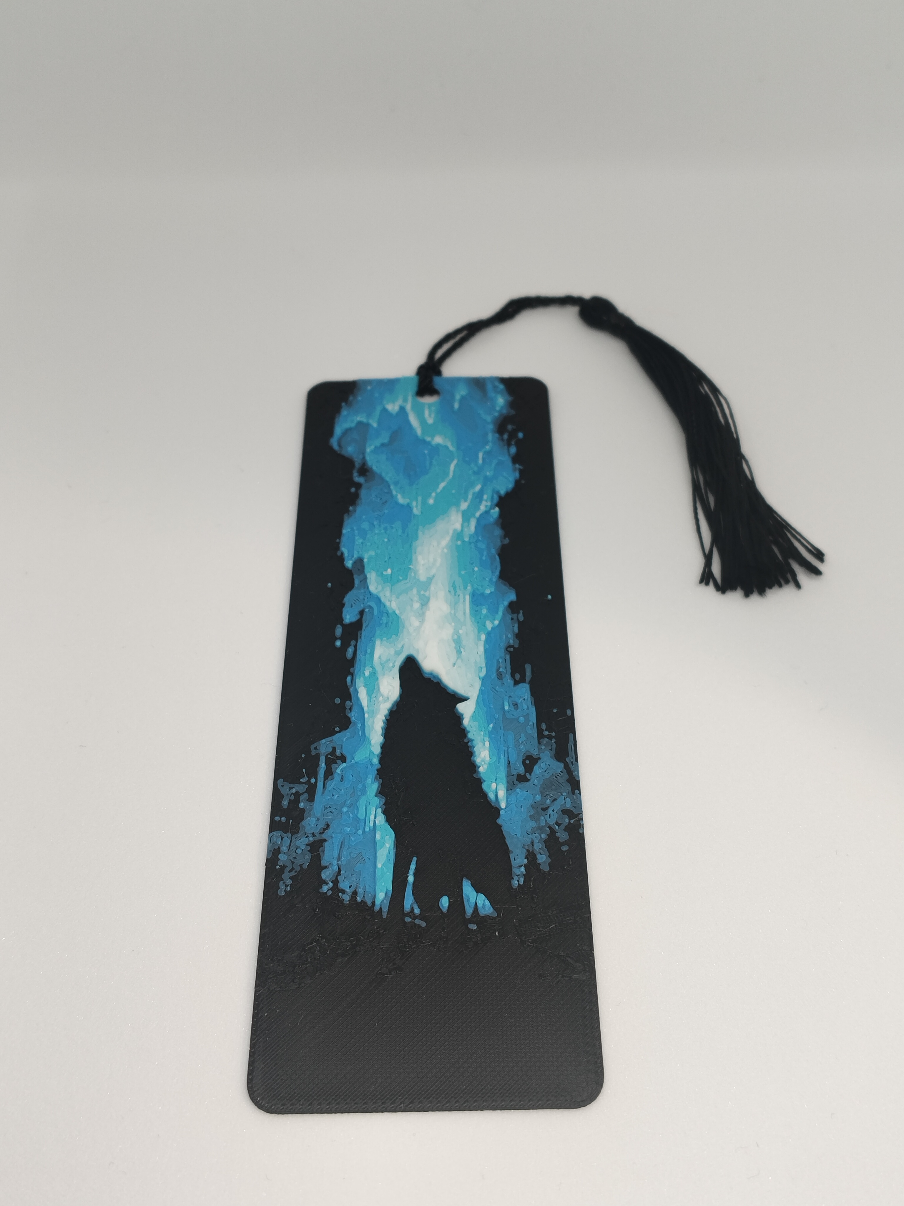 Wolf and aurora bookmark - hueforge