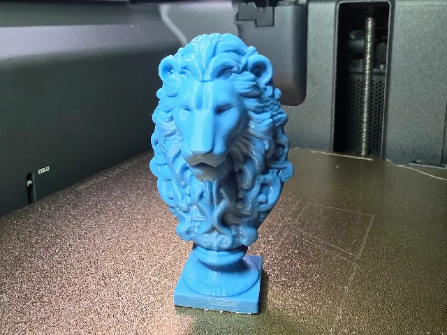 Baroque Lion Bust — Filigree Lion Statue (No Openwork, Prints Clean)