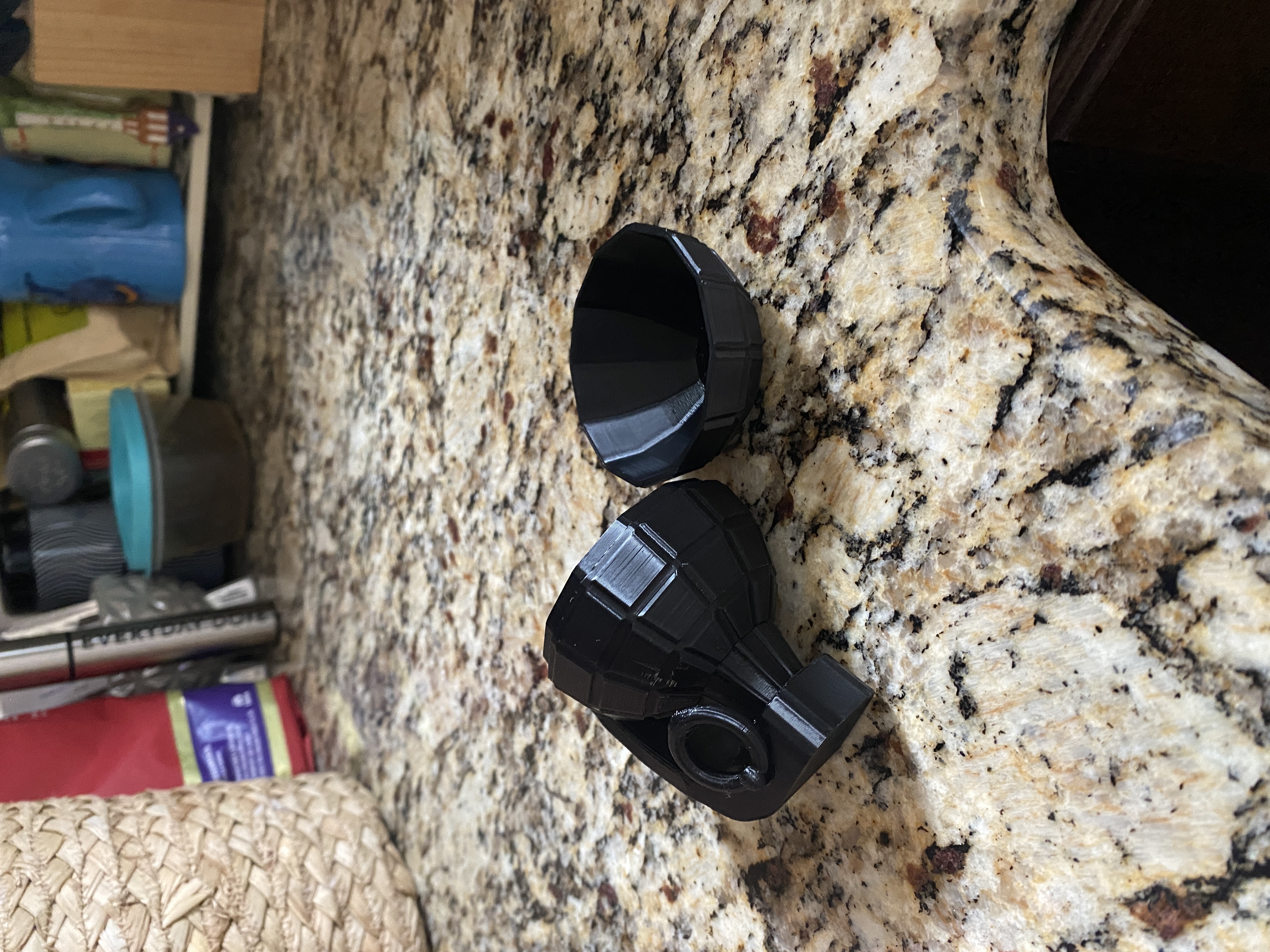 Grenade container — miniatura 2