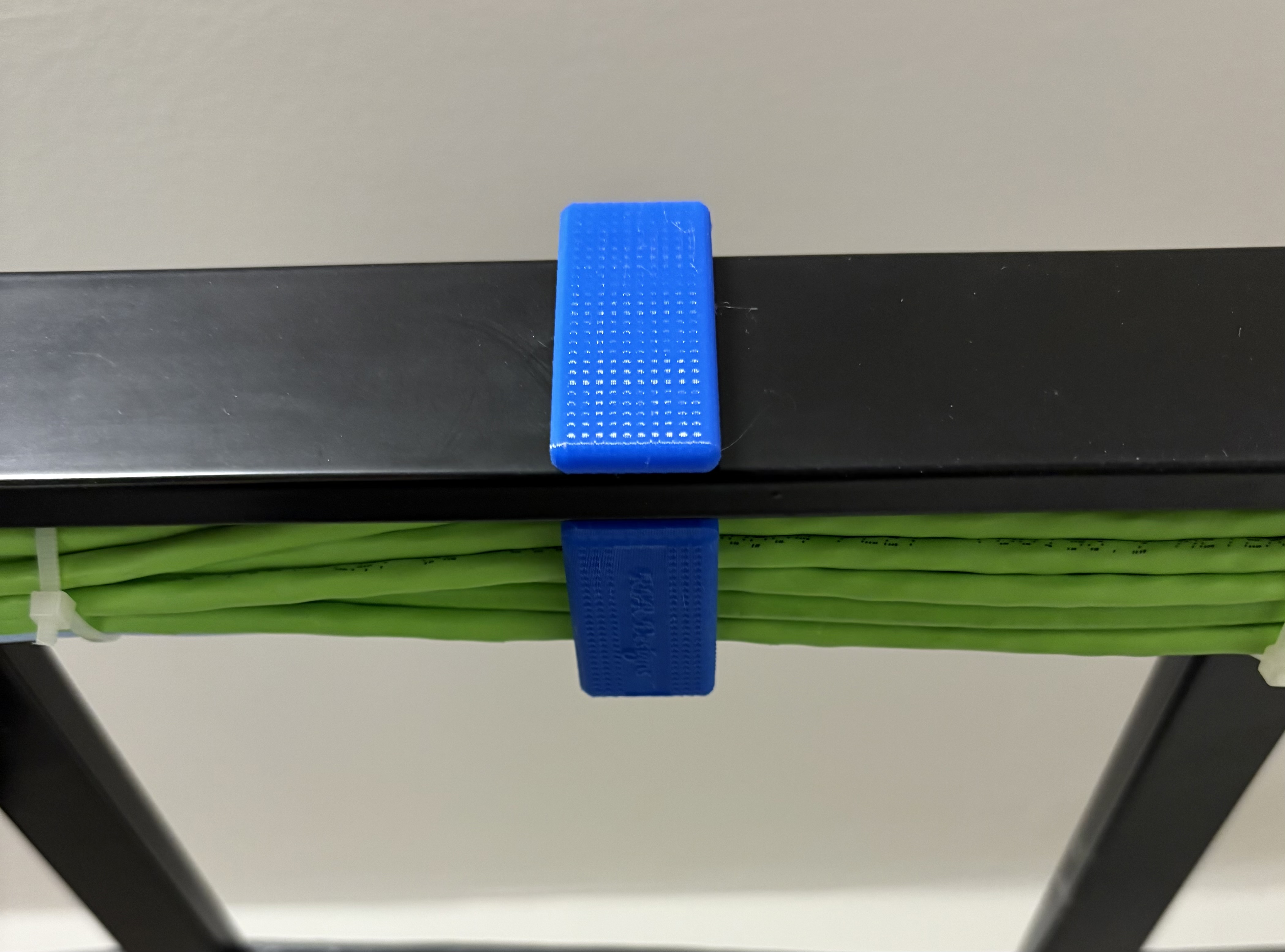 Network Rack Cable Tray Cable Holder — miniatura 2