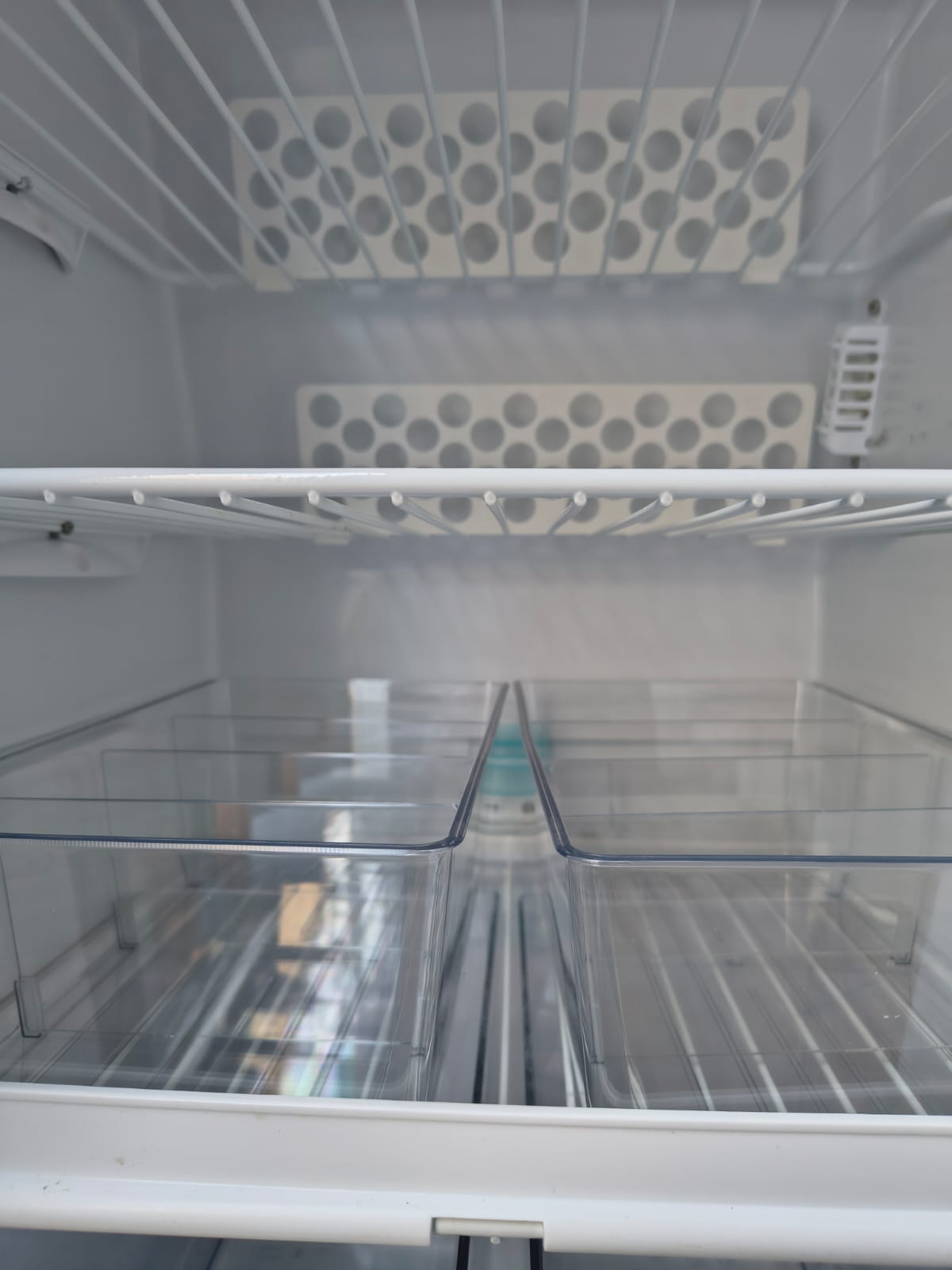 Thetford T2090C grid to prevent freezing food at back wall