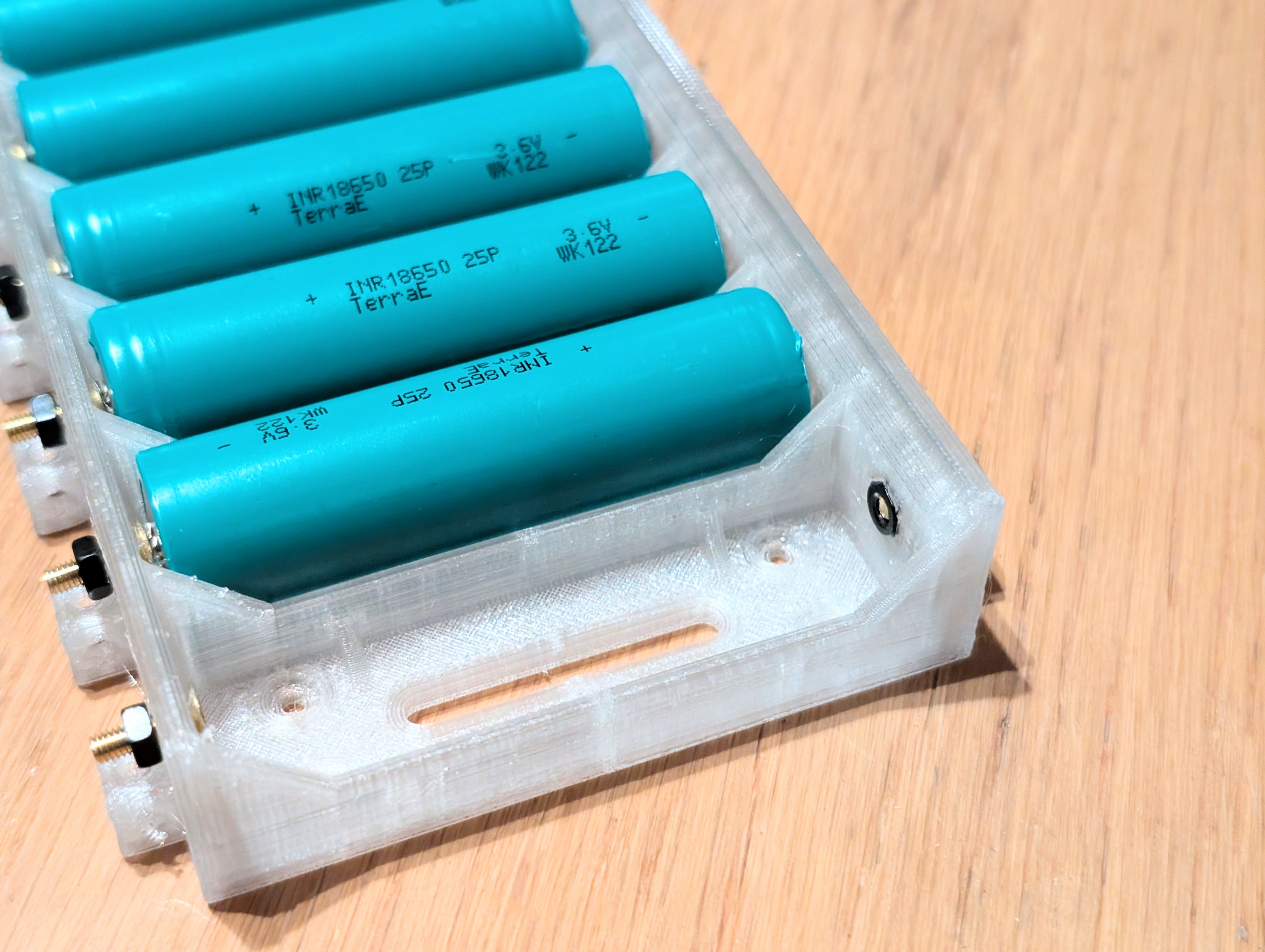 Screw-Contact 18650 Battery Holder – Solderless & Modular Design