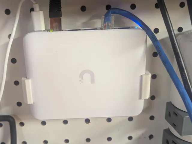 UniFi USW Flex 2.5G Sy Pegboard