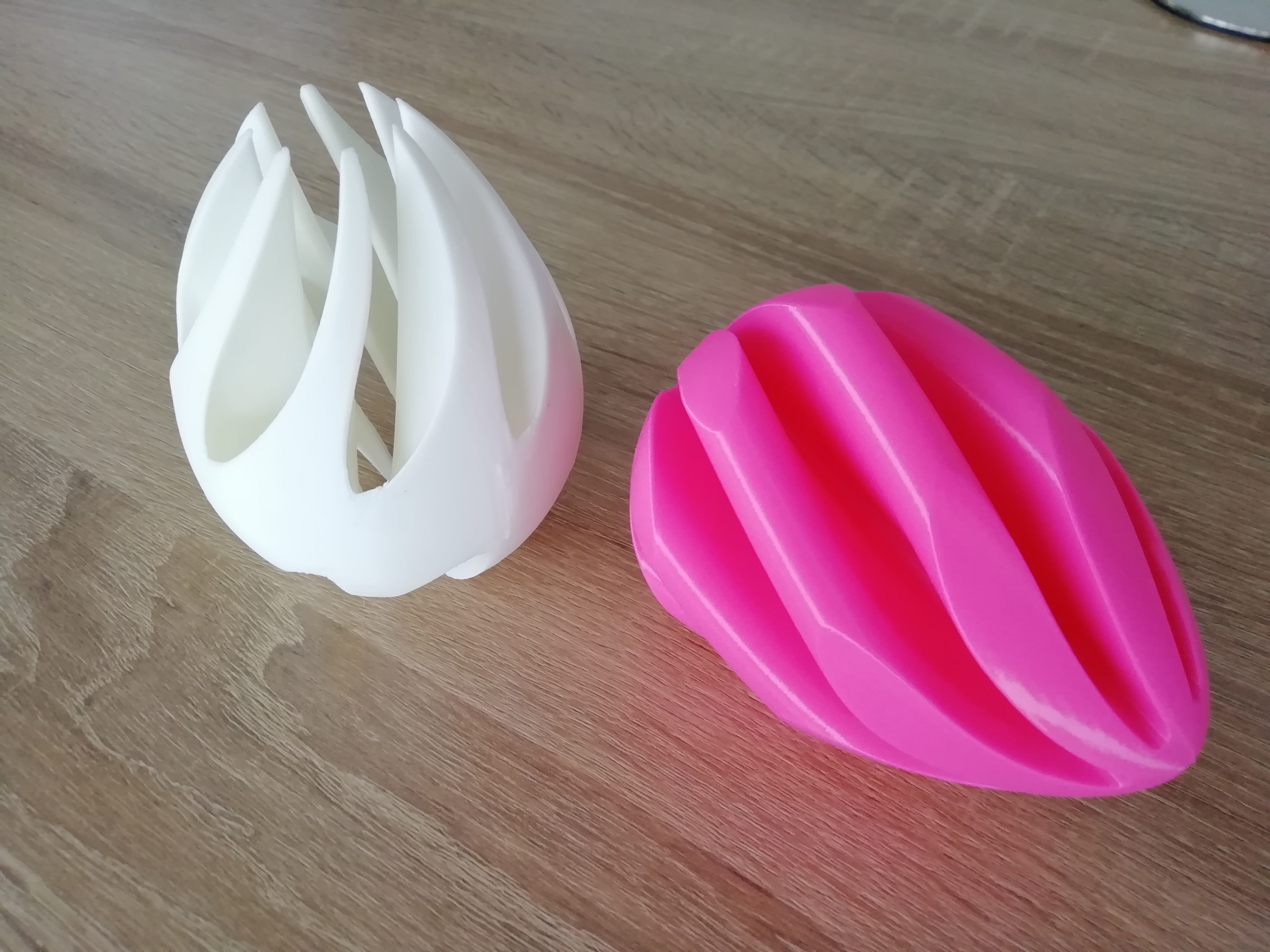 Miniatura 2 do modelo 3D Passthrough Easter Egg
