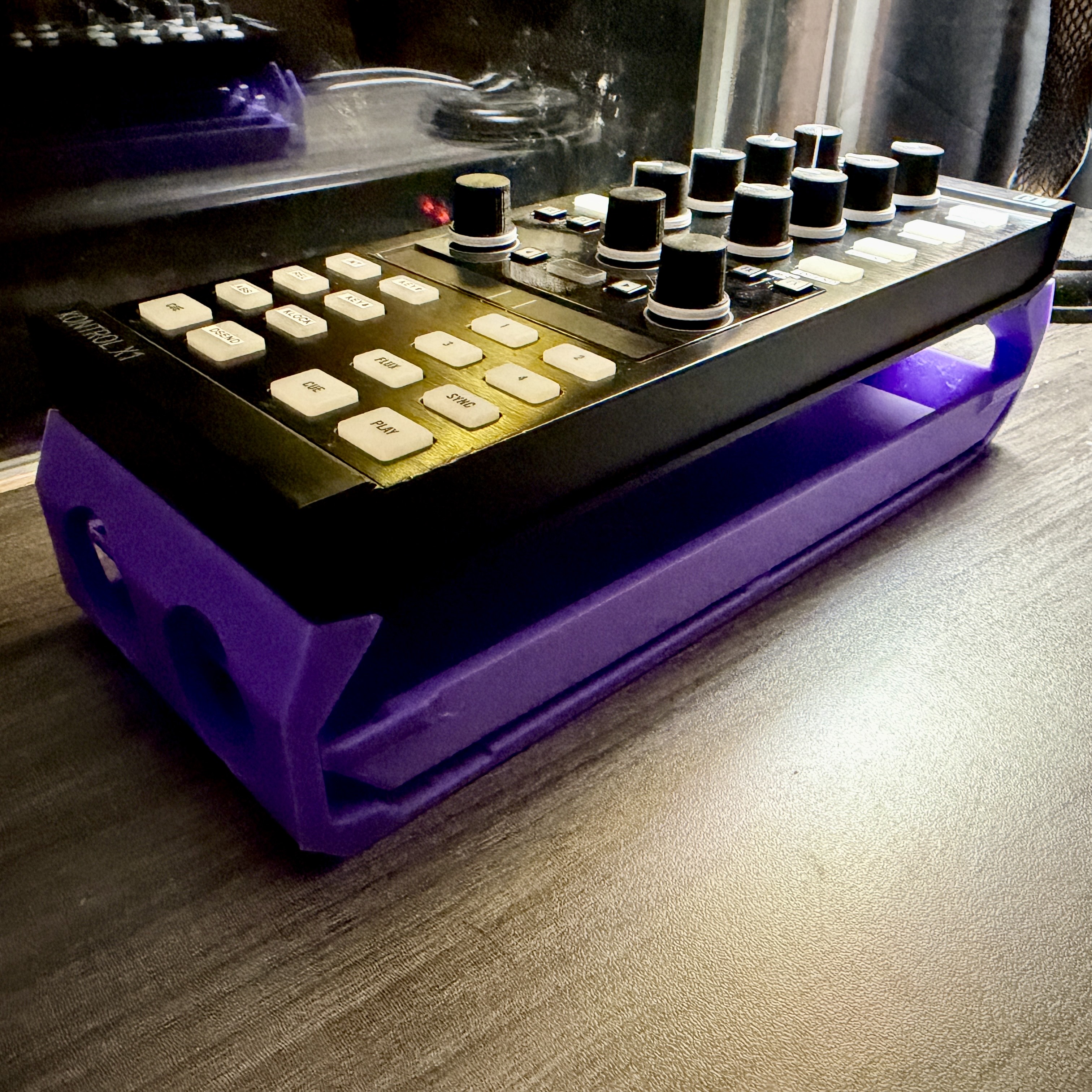 Native Instruments Kontrol X1 Stand, Dust Cover, and Case