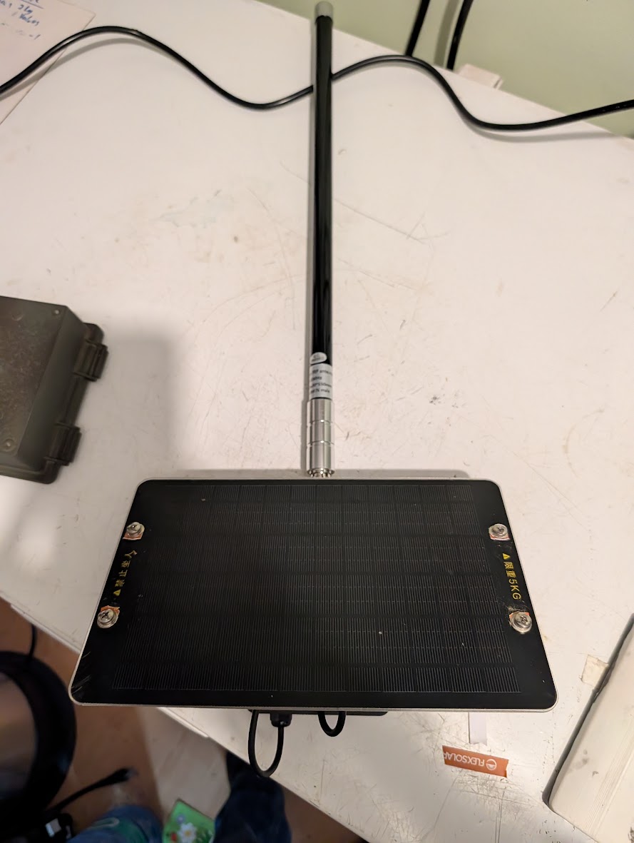 Mesh repeater box for Seed Studio Xiao nrf