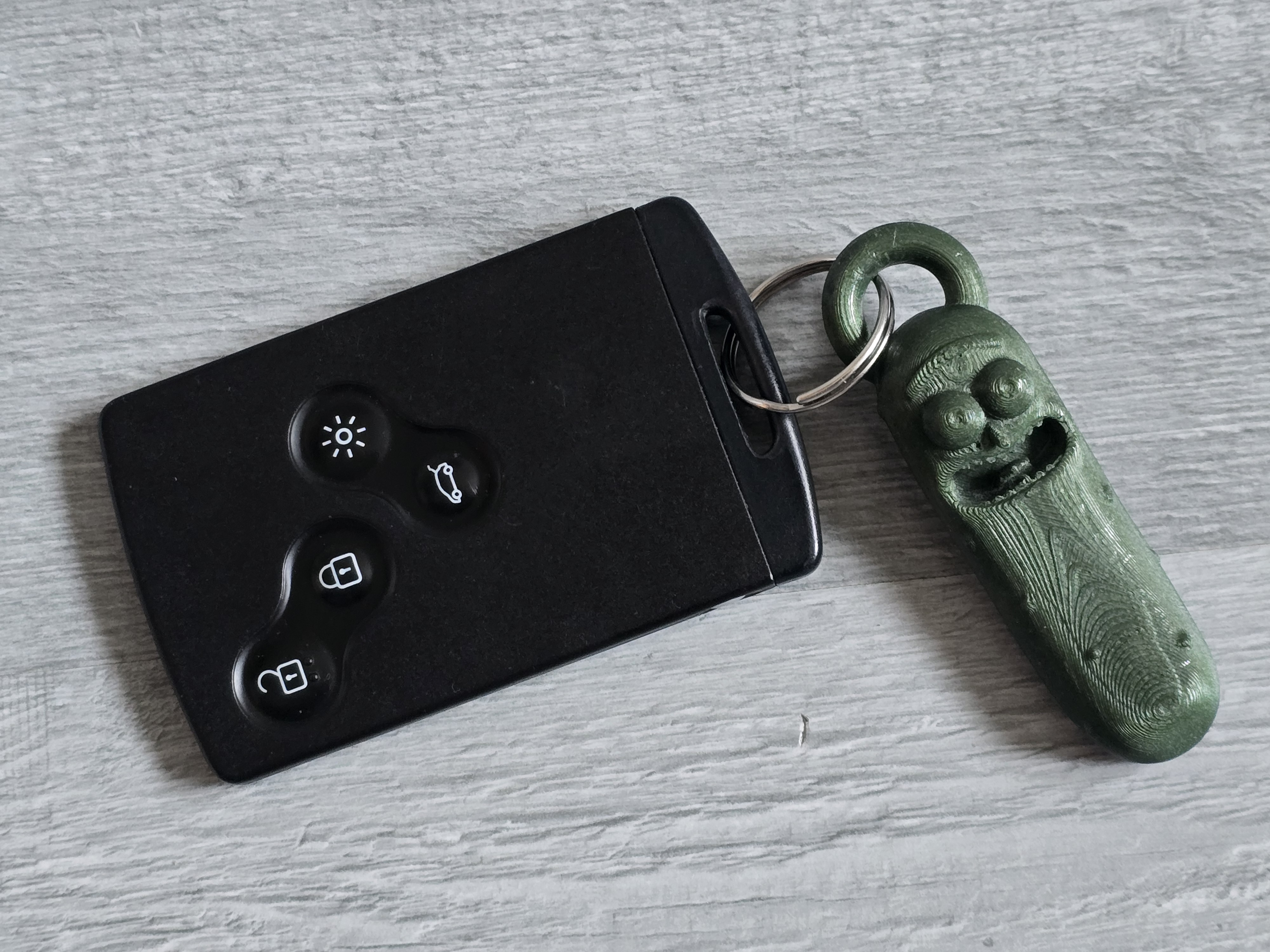 Pickle Rick Keychain / Porte-clé Rick cornichon