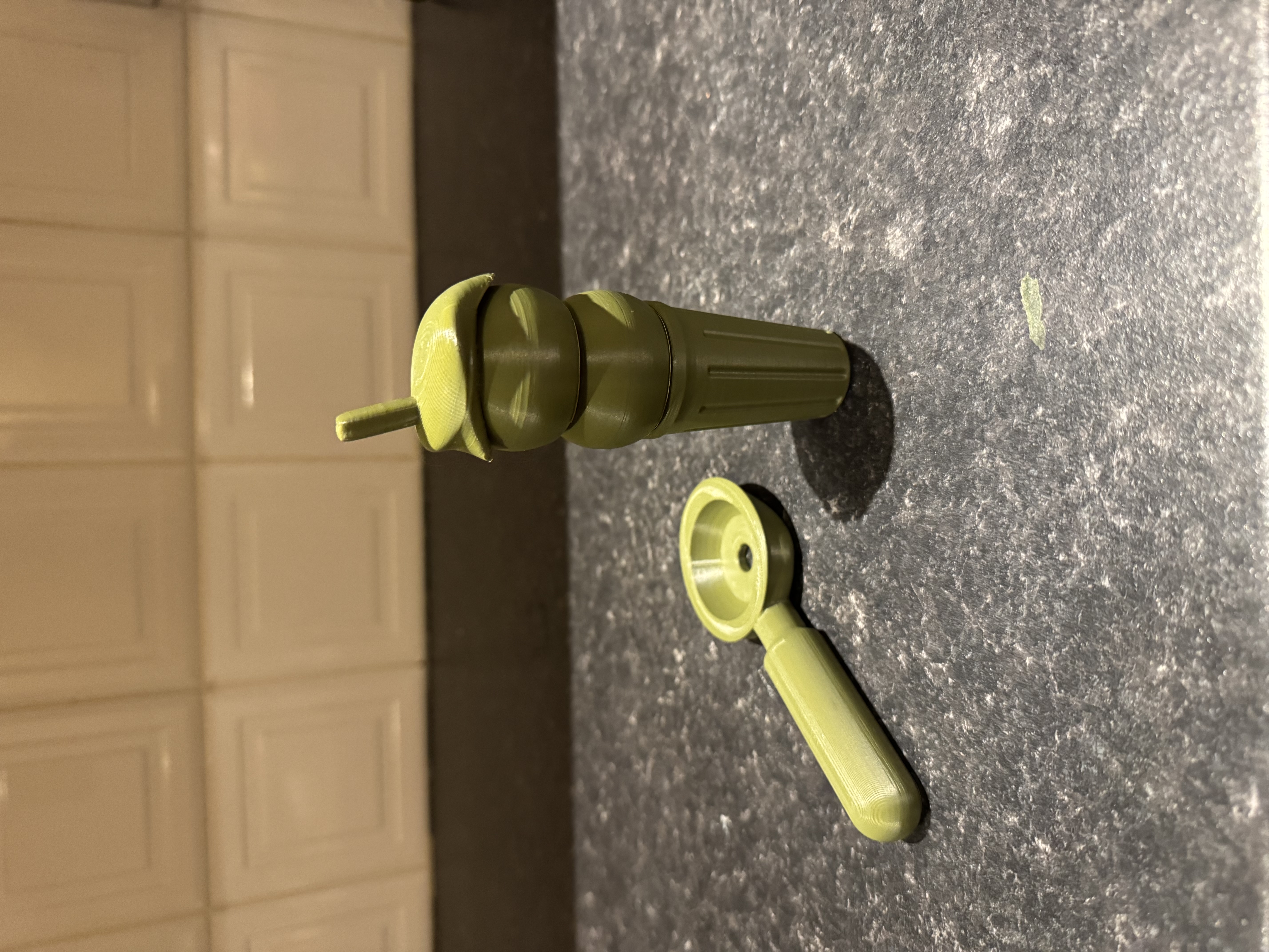 Play stackable ice cream cone with scoop