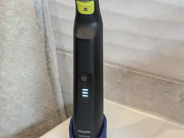 Philips Oneblade Pro 360 minimal stand