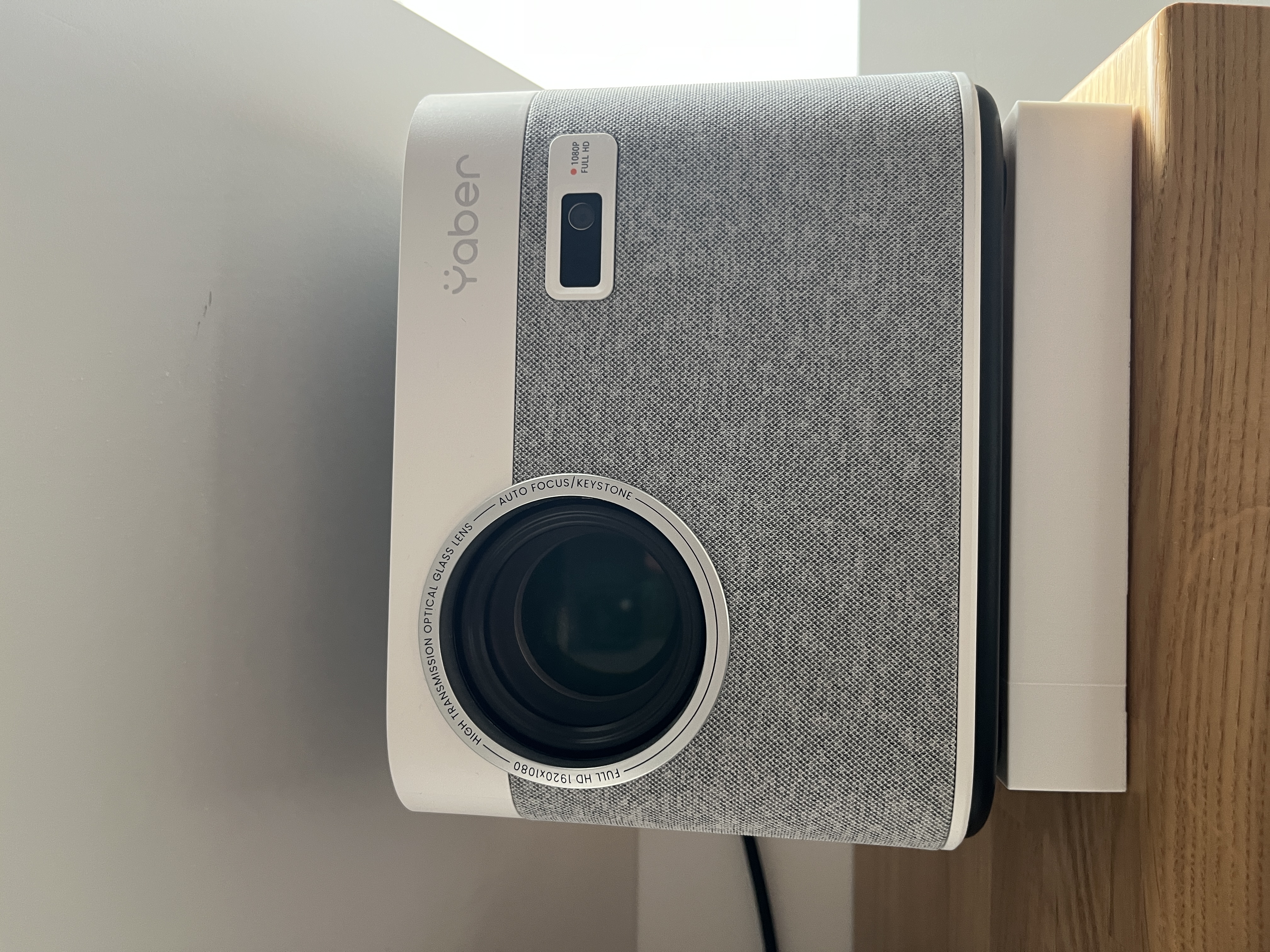 Miniatura 4 do modelo 3D Projector stand