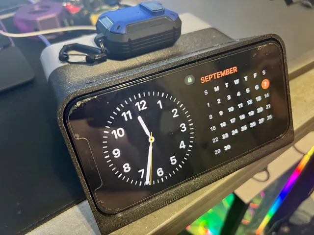 OVERWERK iPhone Dock Remix for iPhone 12 Pro Max