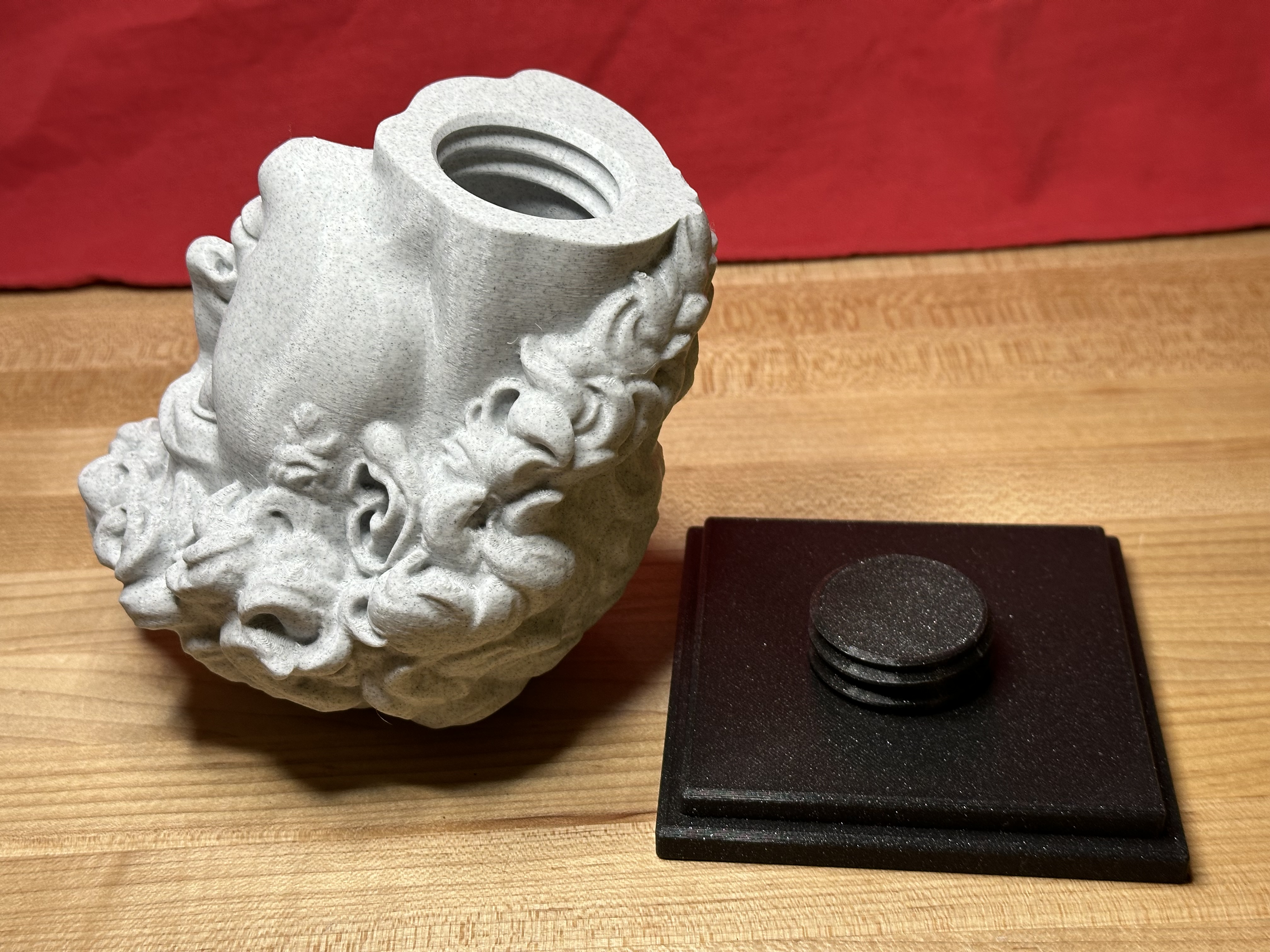 David with a Hidden Compartment! — thumbnail 4