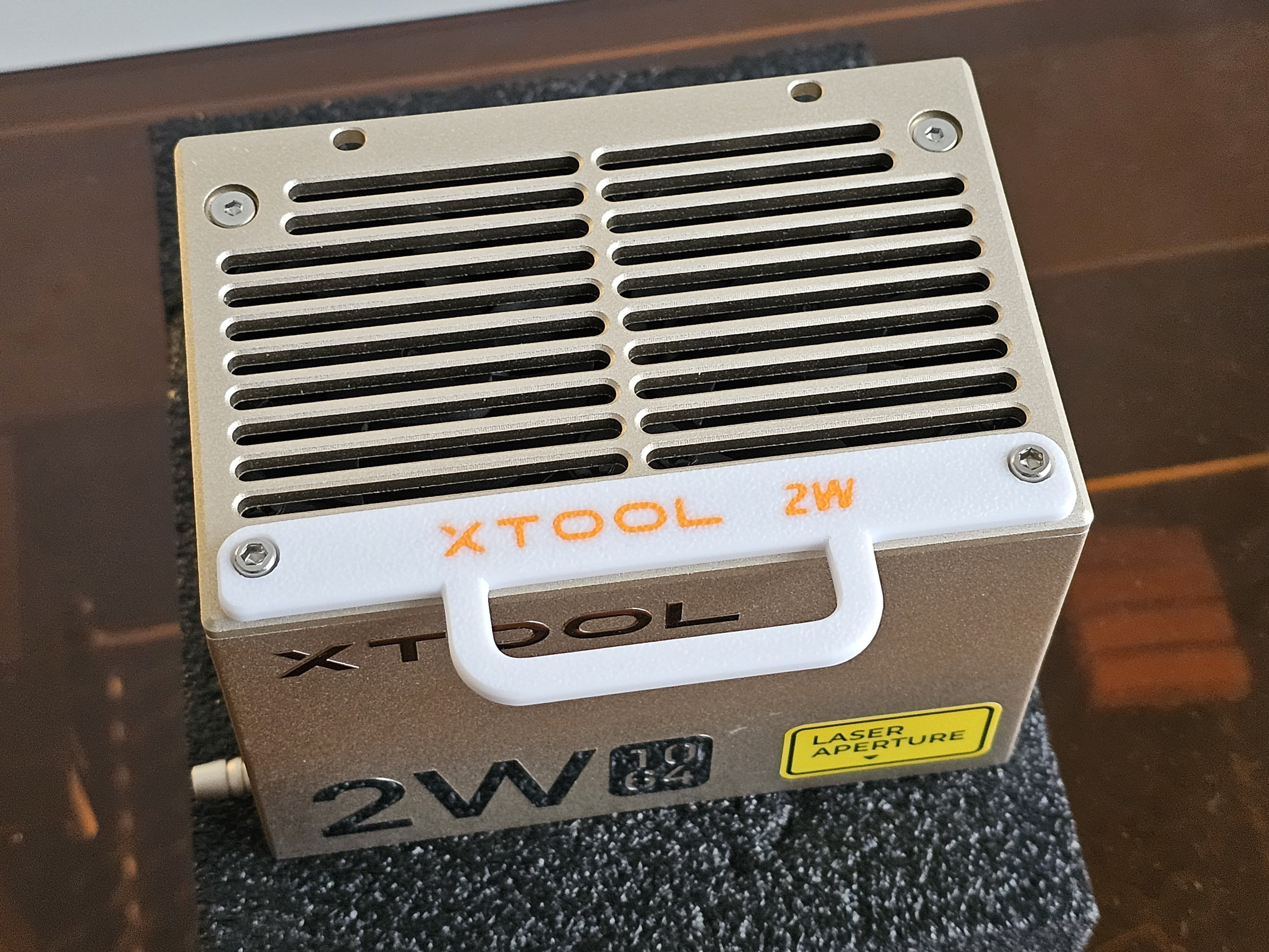 xTool S1 2W handle