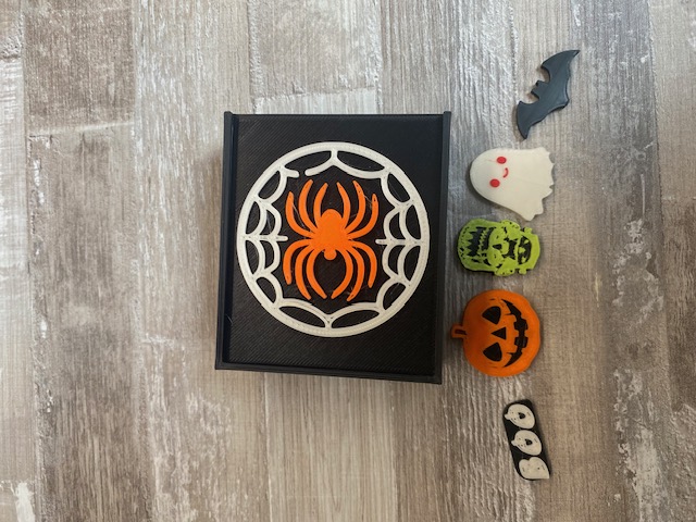 Halloween Toothpick head for aperitif and its storage box (Halloween edition)