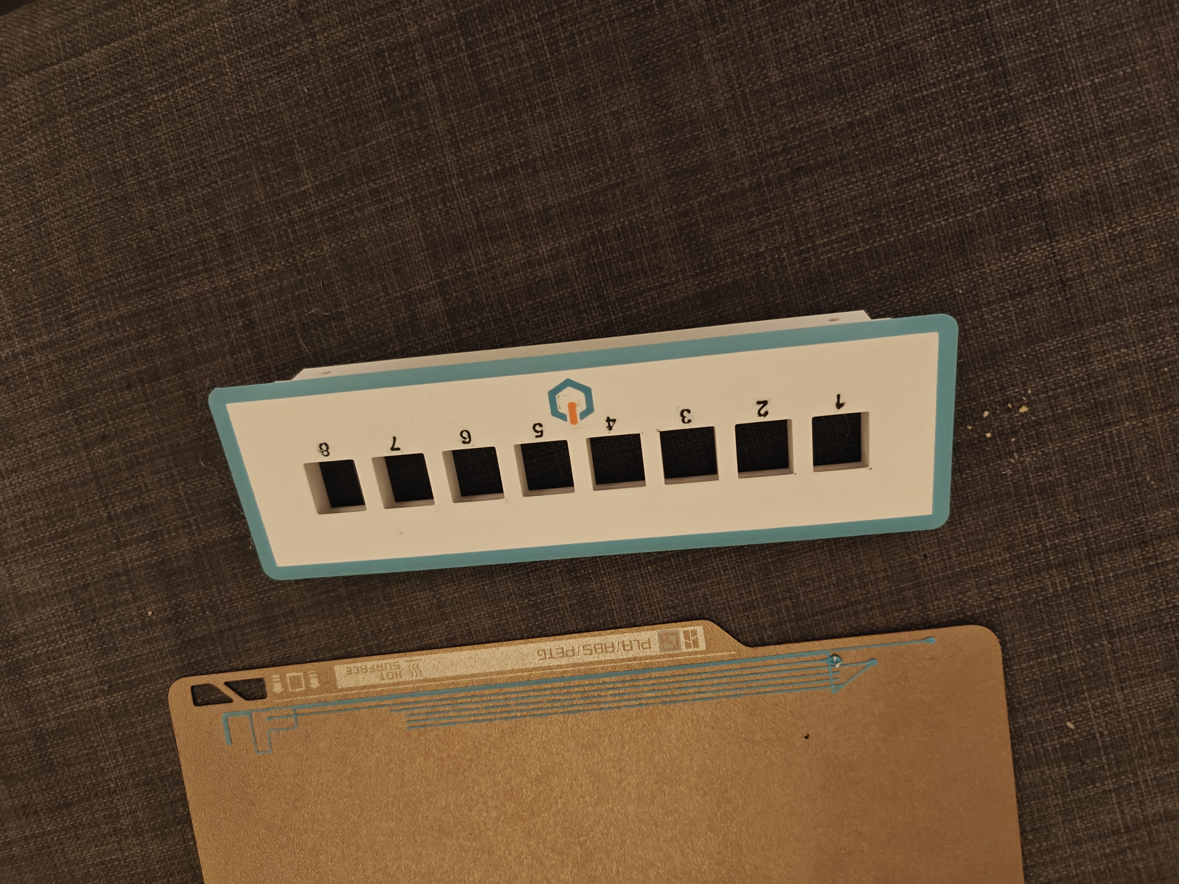Miniatura 9 do modelo 3D keystone patch pannel for wall mount/trunking