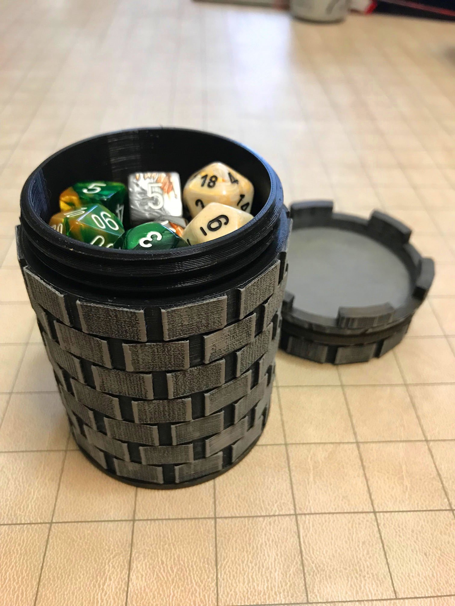 Miniatura 9 do modelo 3D Multipurpose D&D Dice Container