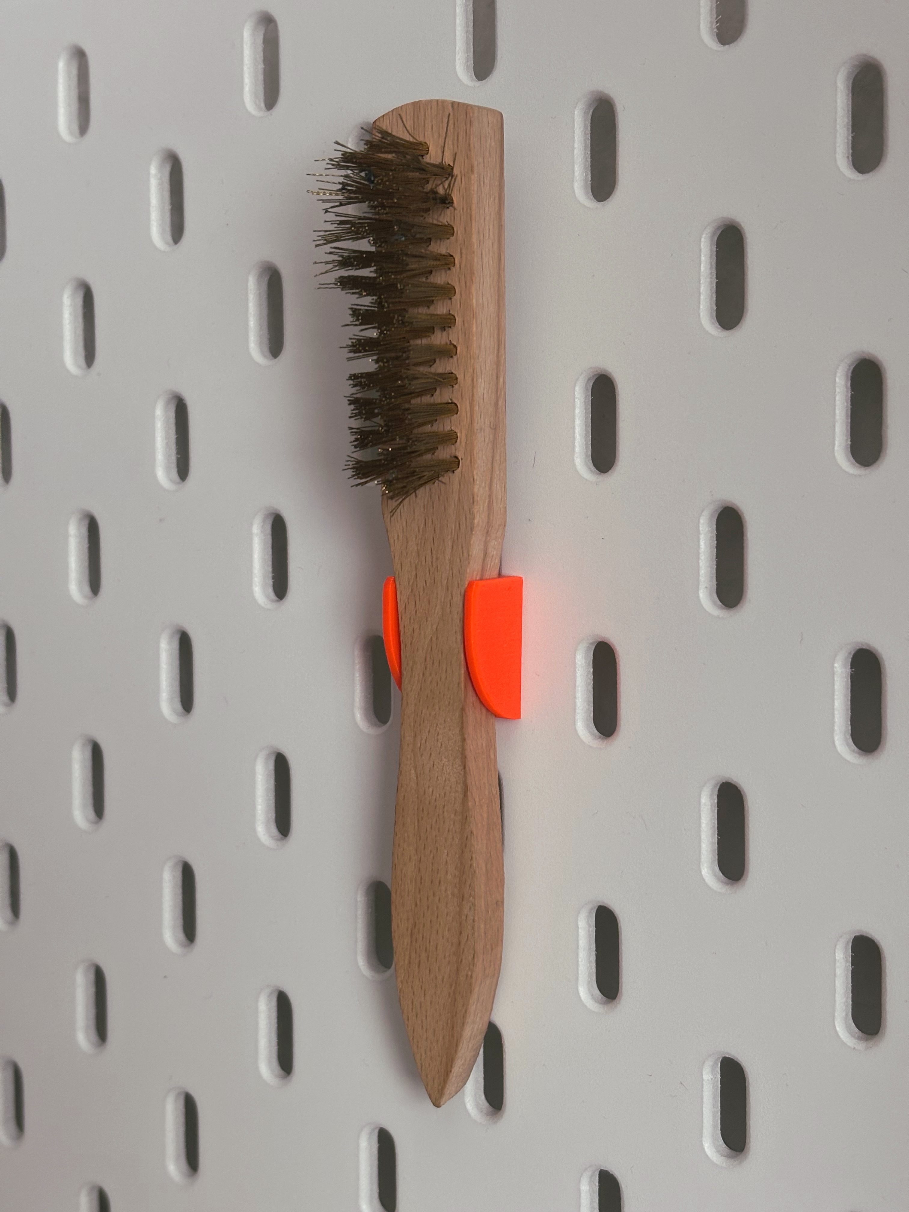 Skadis wire brush holder (simplified) 3D model thumbnail