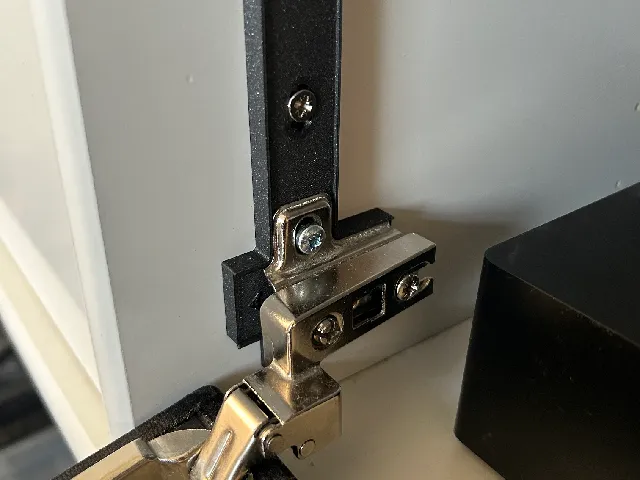 Mistral TV bench door mounts