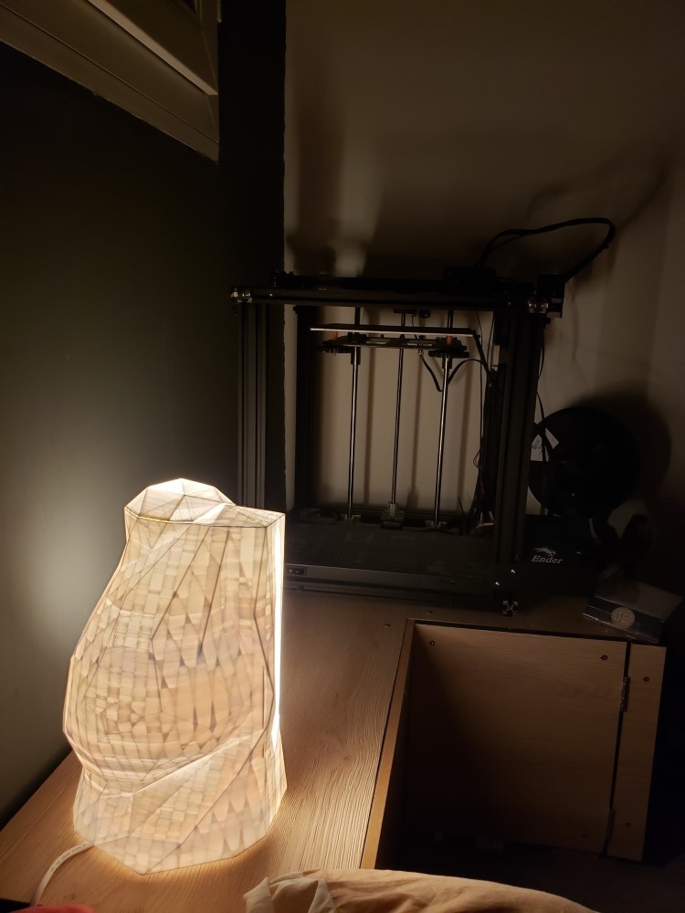 Miniatura 4 do modelo 3D LowPoly bedside table lamp