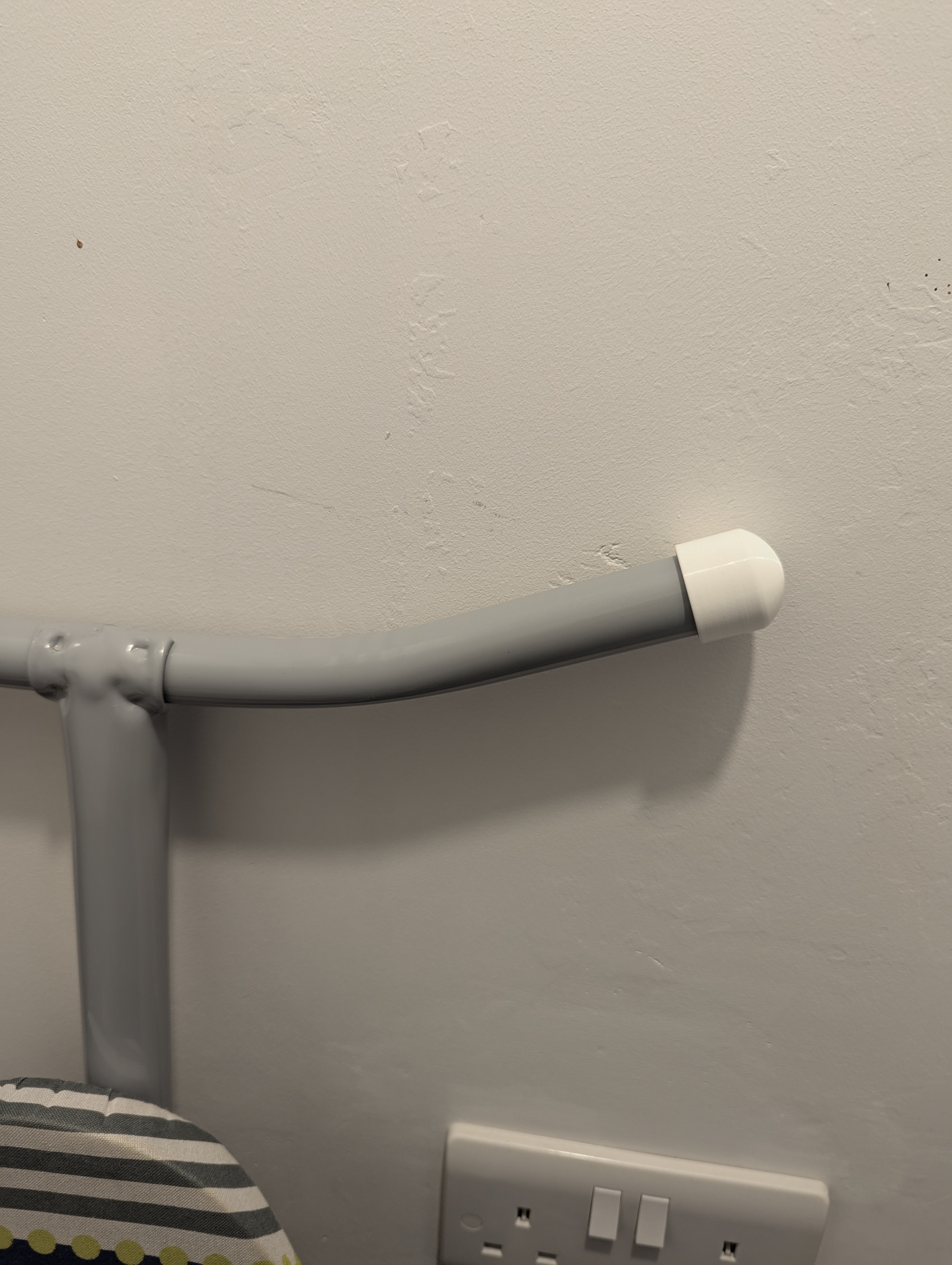 Ironing board foot