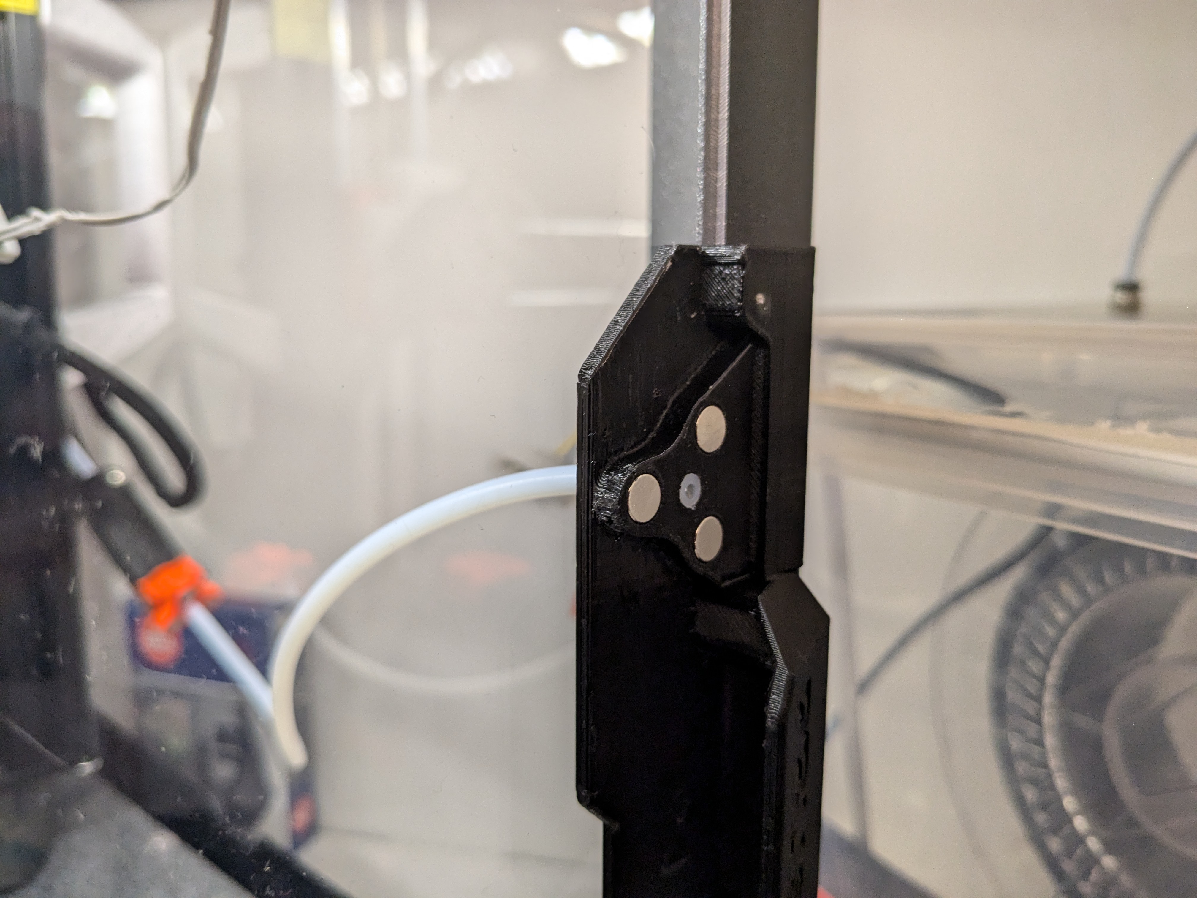 Prusa Mini Enclosure Door Handle with PTFE Magnetic Coupler — thumbnail 7