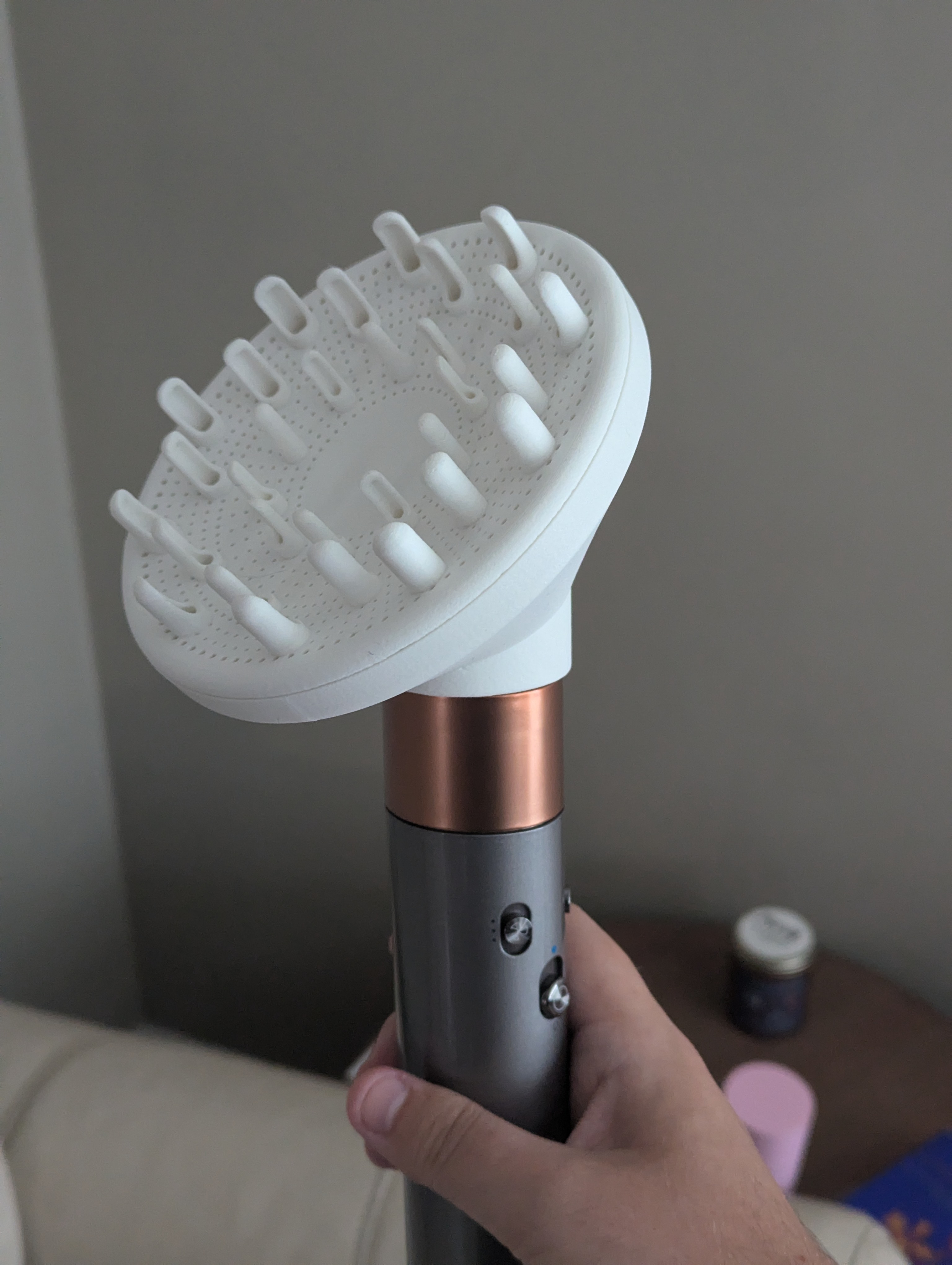 Miniatura 2 do modelo 3D Dyson Airwrap Diffuser