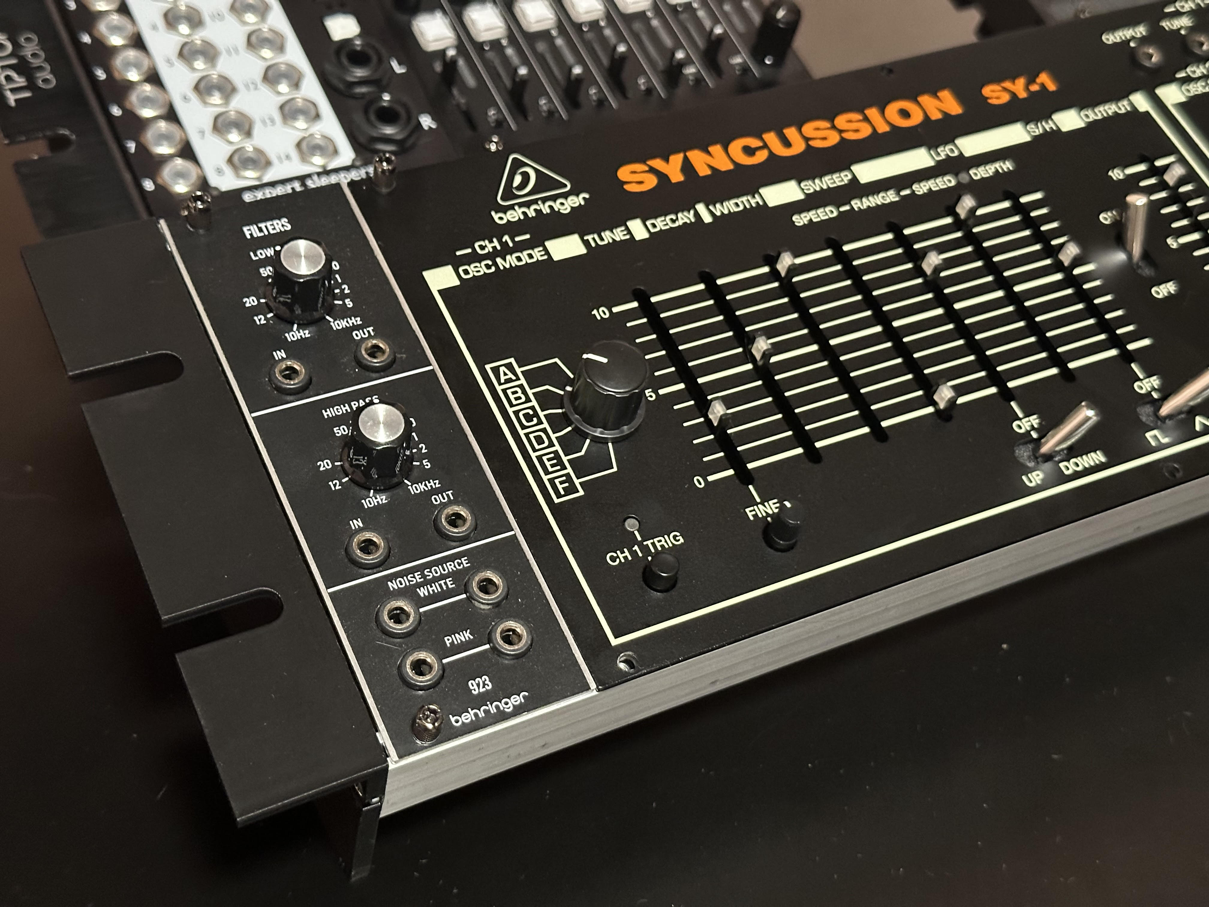 Slim 3U Eurorack 19" Rack Ears for Synthrotek Rails / Standalone Open Frame