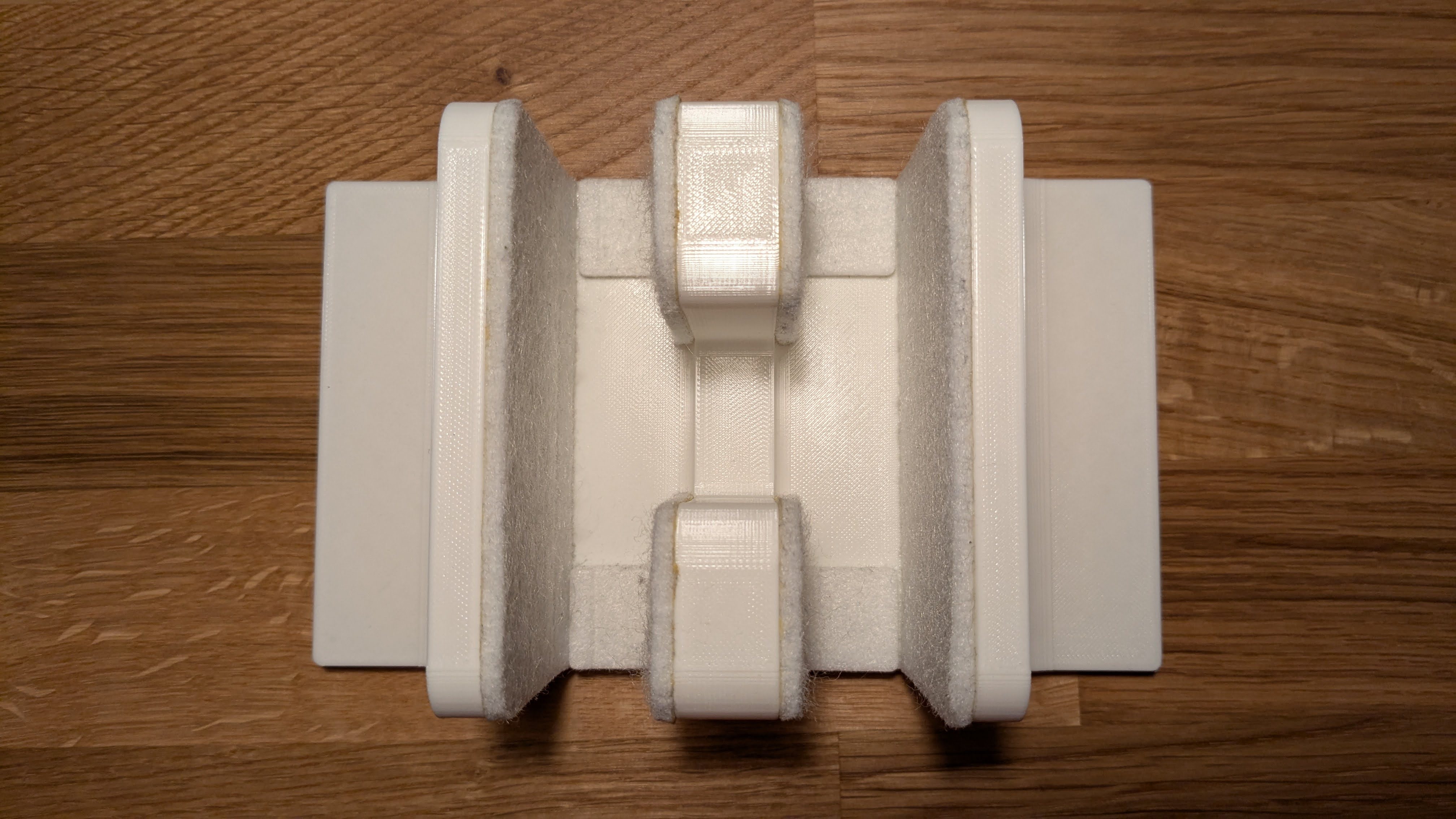 Double Vertical Laptop Stand By Gueldir Download Free STL Model double-vertical-laptop-stand-by-gueldir-download-free-stl-model