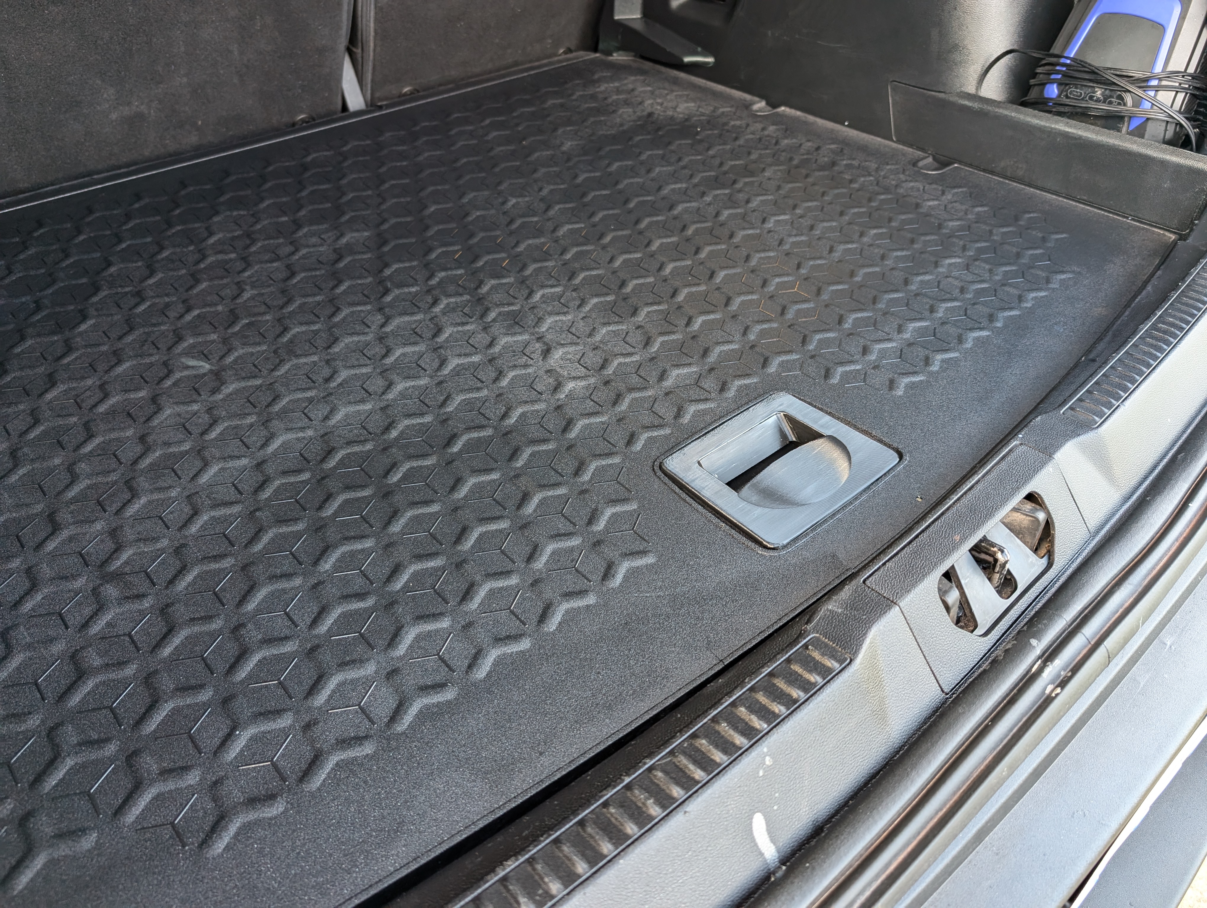 Ford Bronco 2022 Trunk floor board handle replacement.