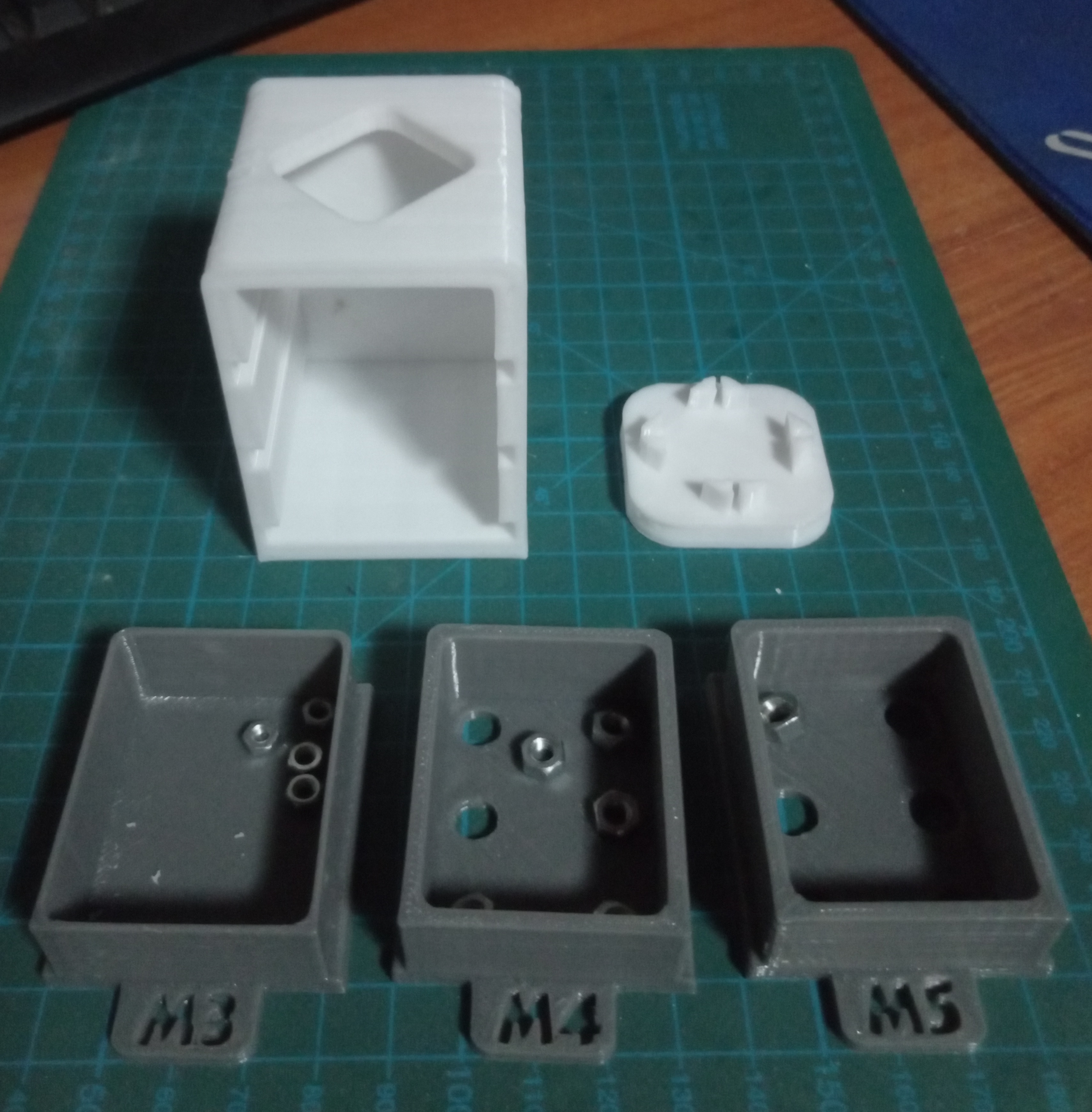 Automatic M5,M4,M3 nuts sorting box — miniatura 2