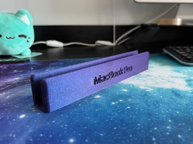 14" MacBook Pro Horizontal Stand (M1, M2, M3)