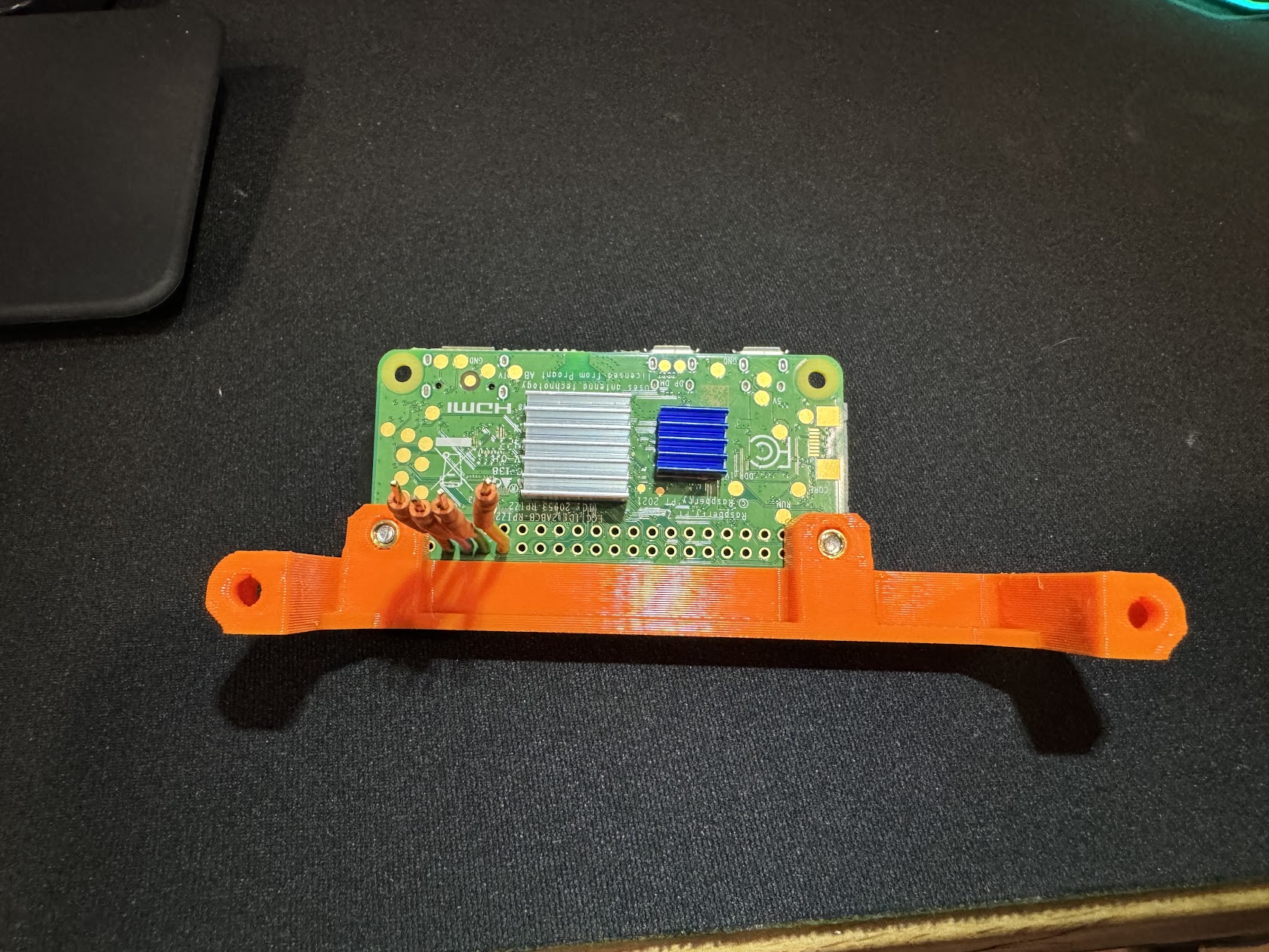Miniatura 2 do modelo 3D Raspberry Pi Zero/Zero 2W Mounting Bracket for Big Einsy Case (Optimized*)