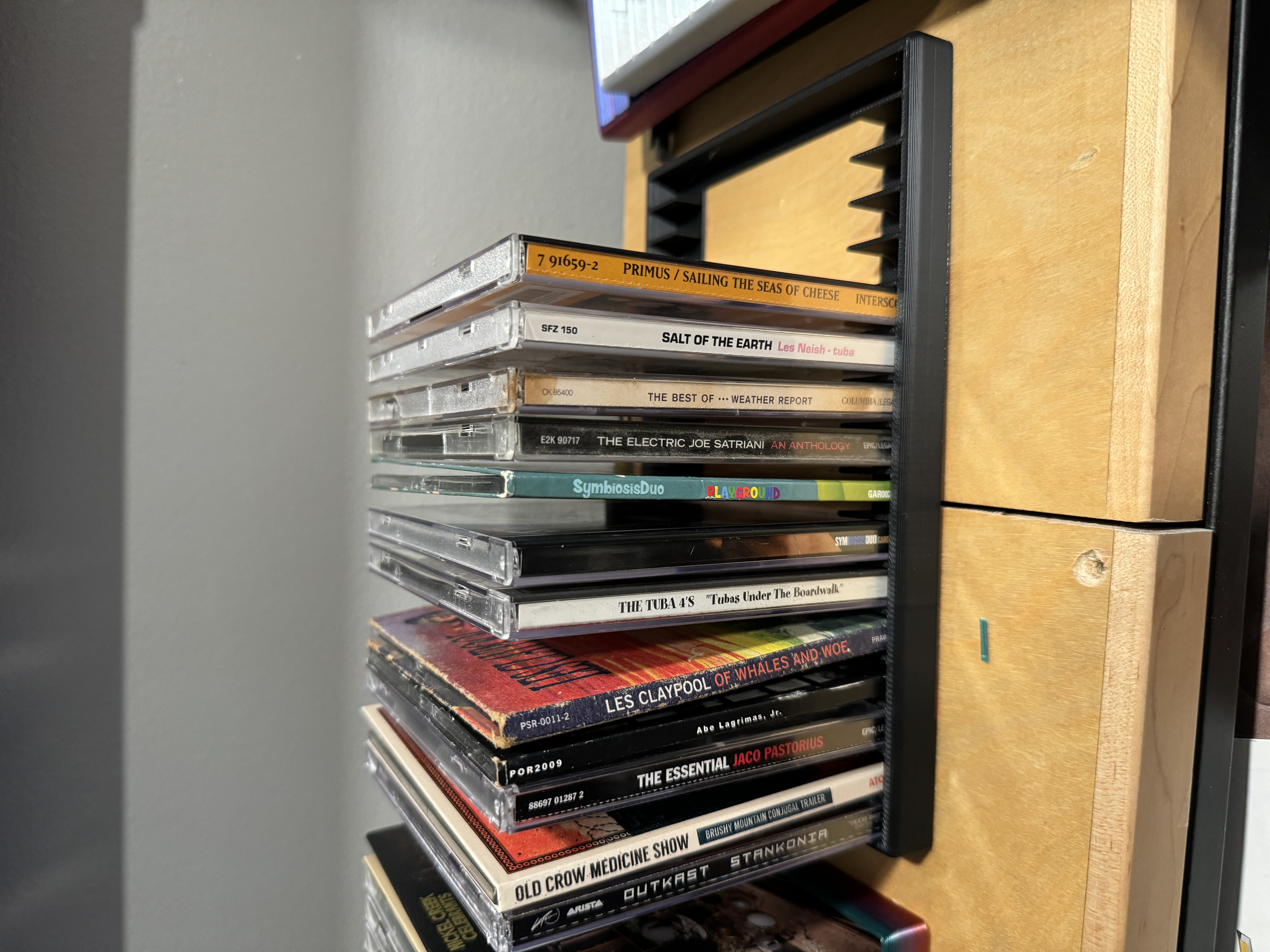 17 CD Holder