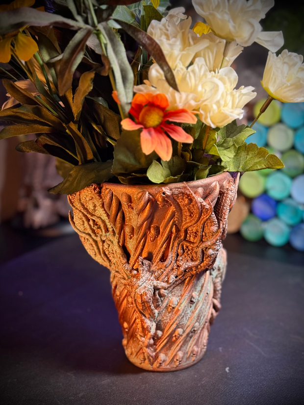 The dragon angel vase