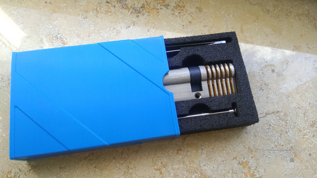 Sleeve for Multipick training lock set
