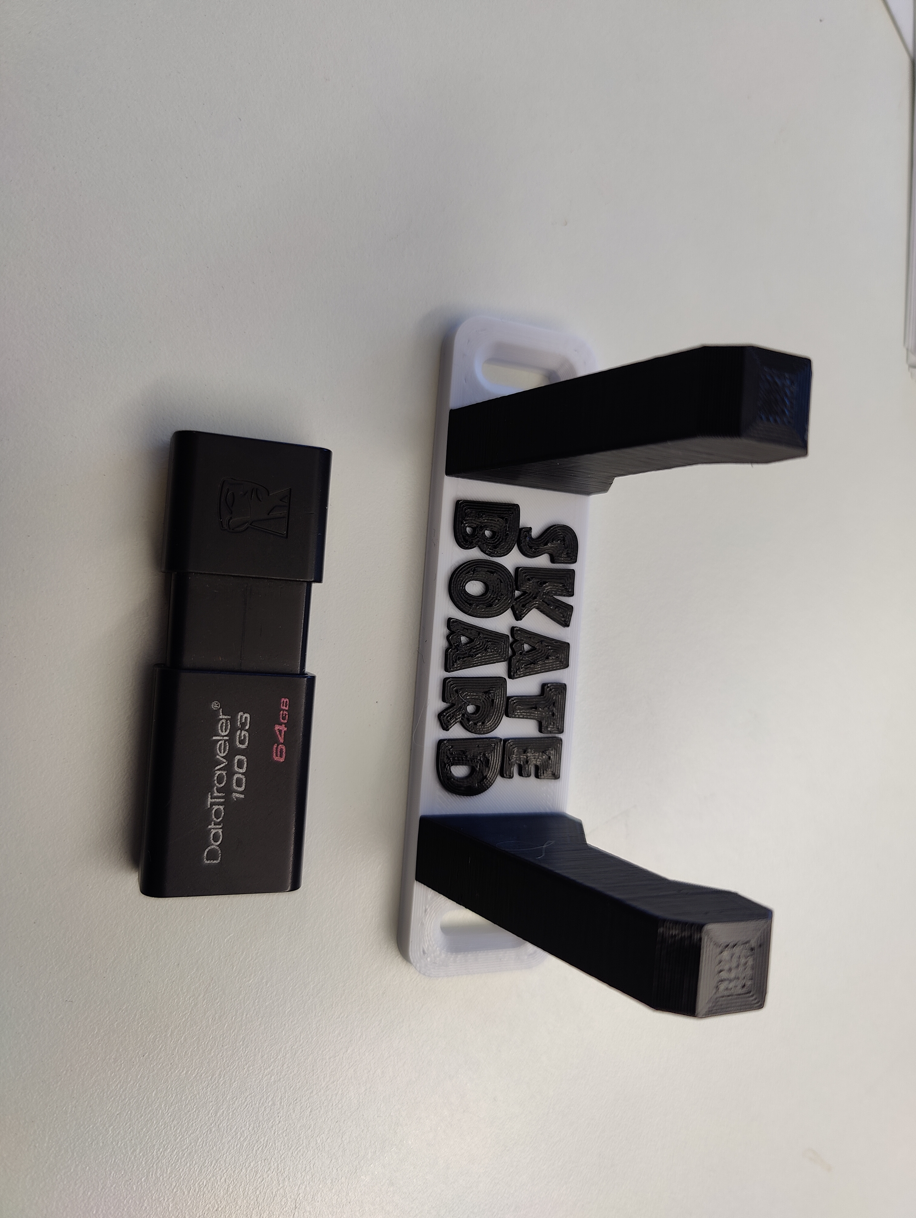 Skateboard holder