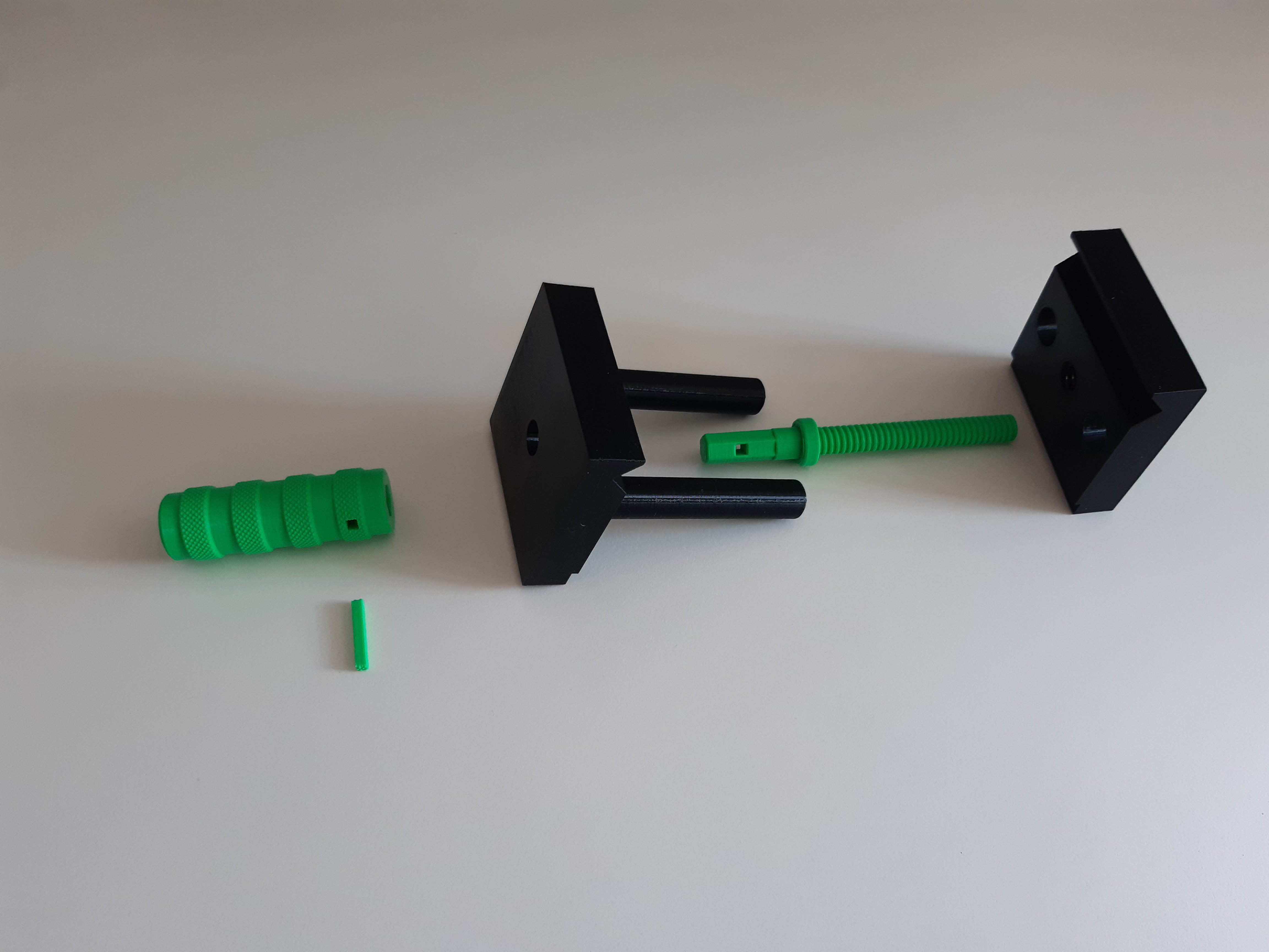 mini vise — miniatura 12