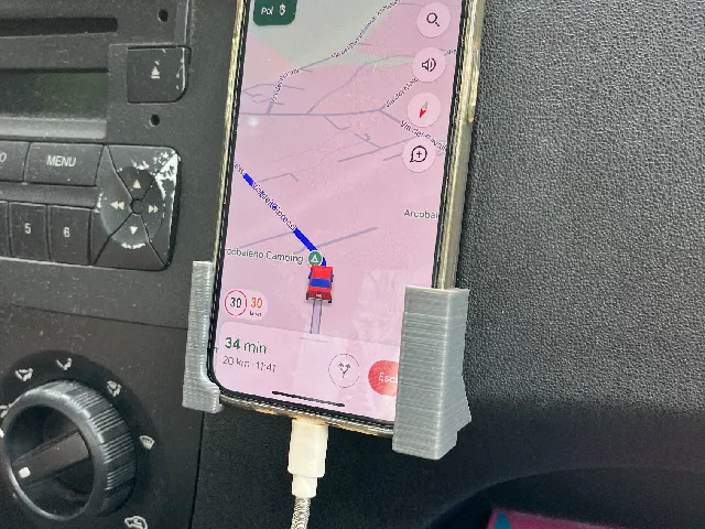 Holder for iphone 13 pro on Fiat Idea