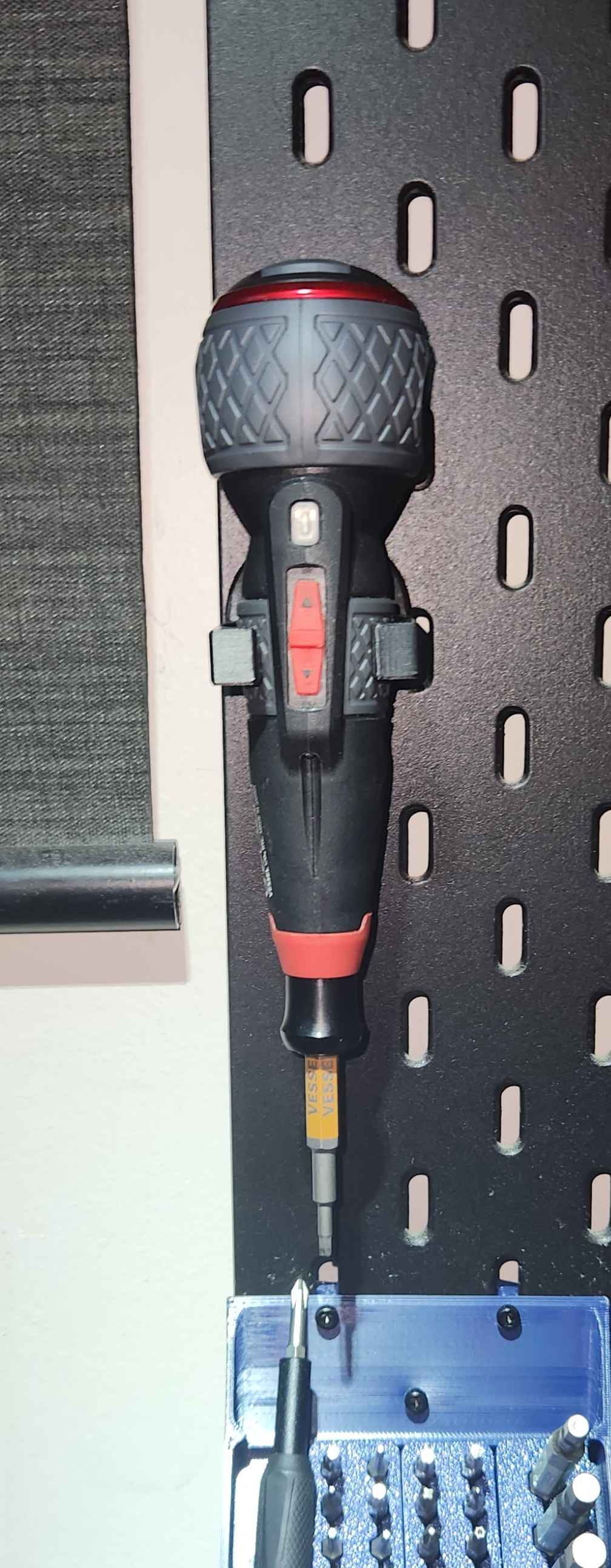 vessel 220 USB ikea skadis