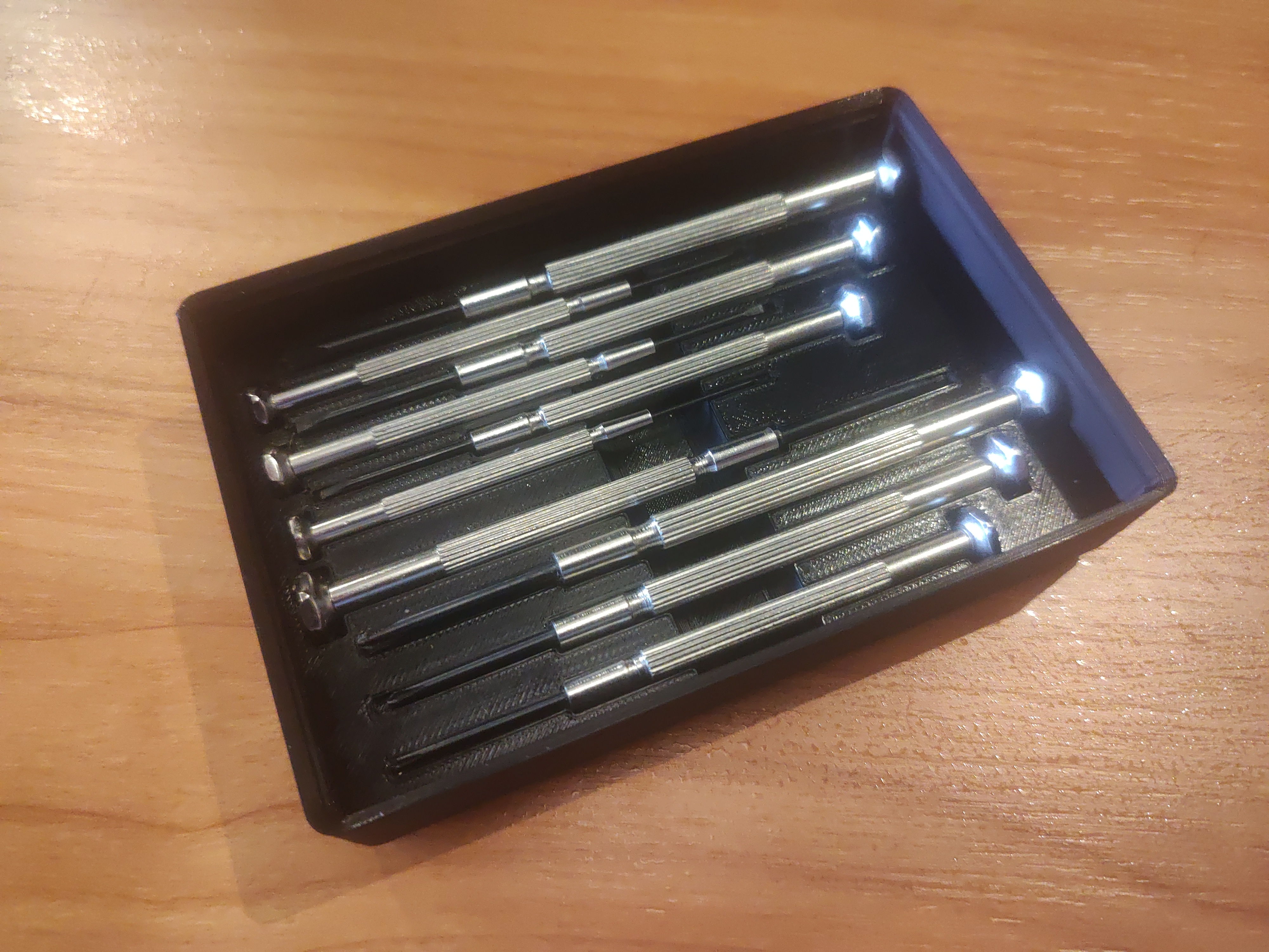 Gridfinity tray for small screwdrivers