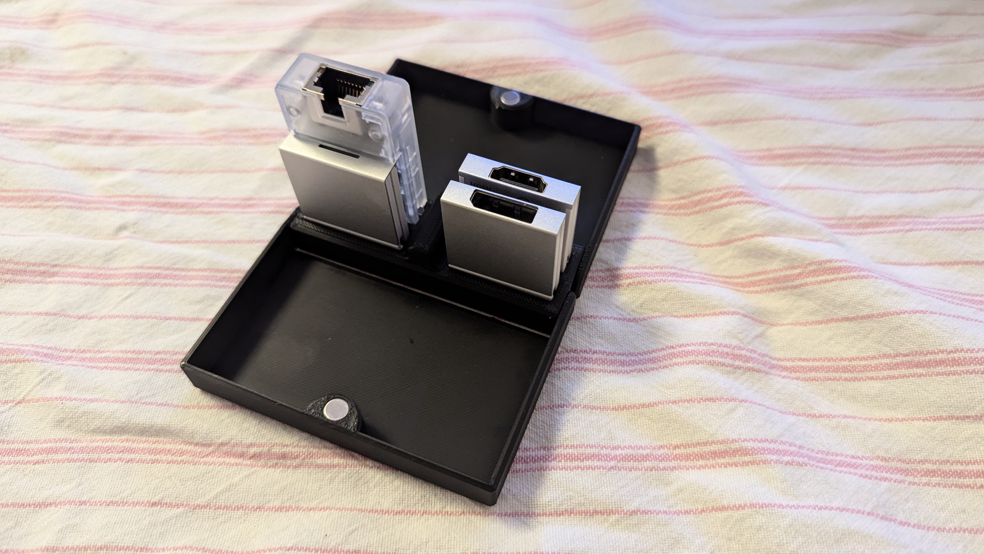 Framework Expansion Card Box 6x2.7mm magnet