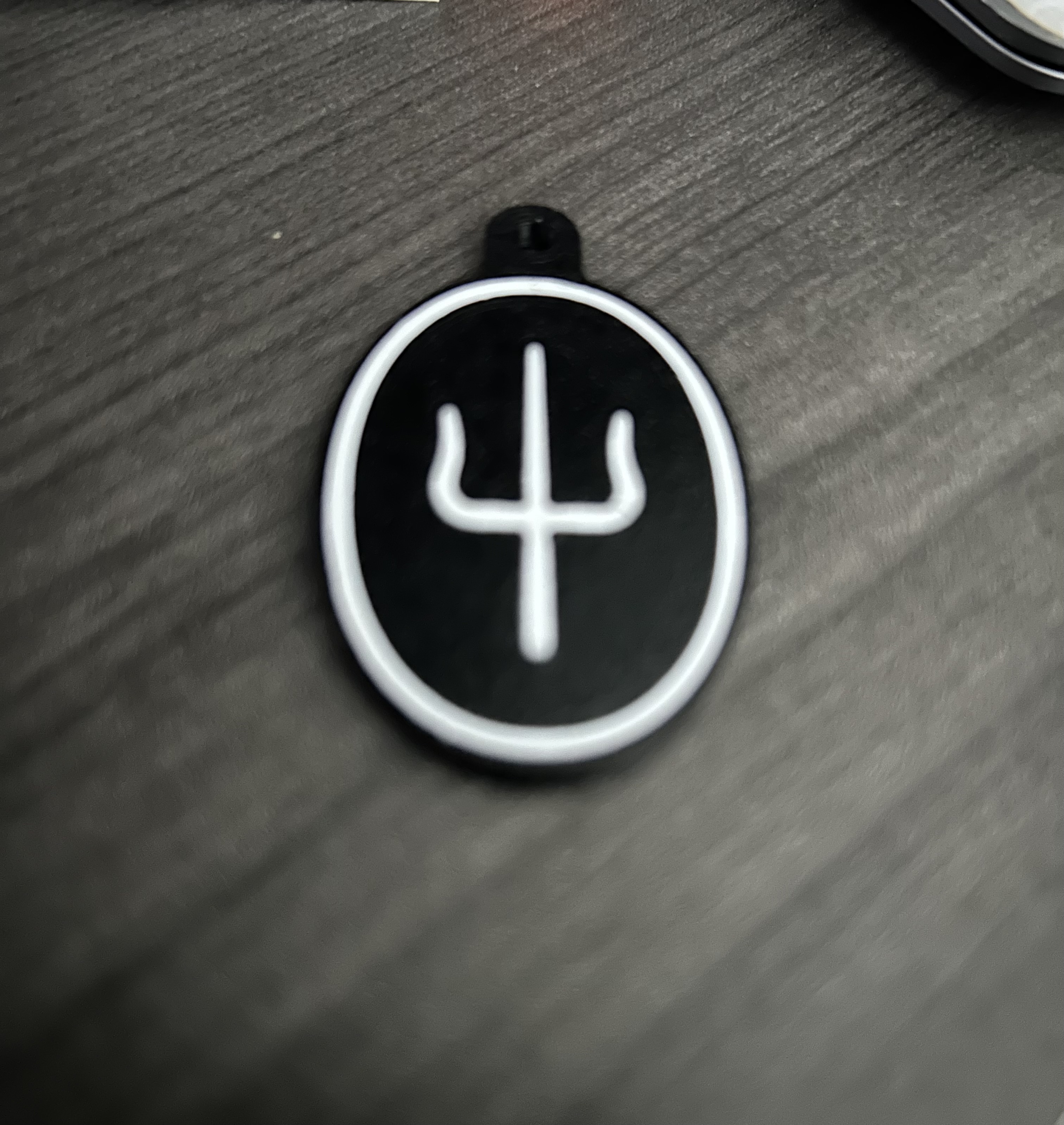 Twenty One Pilots - Scaled and Icy - Trident Logo Keychain - (2021)