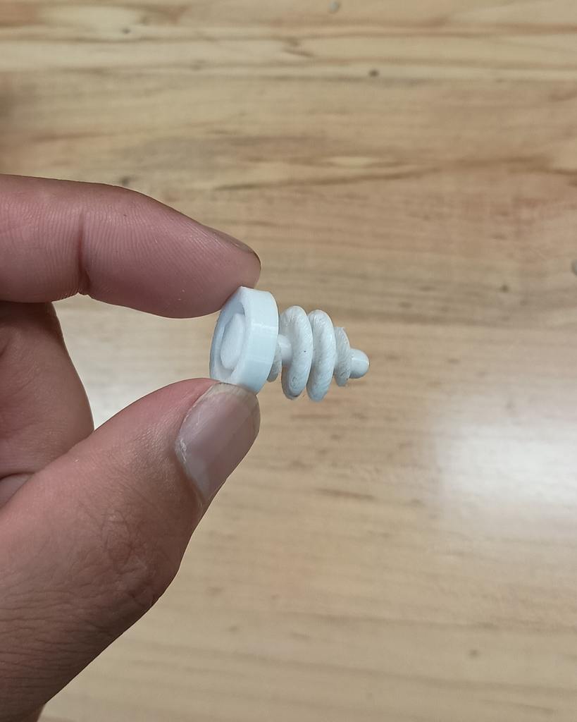 cardboard screws — miniatura 2