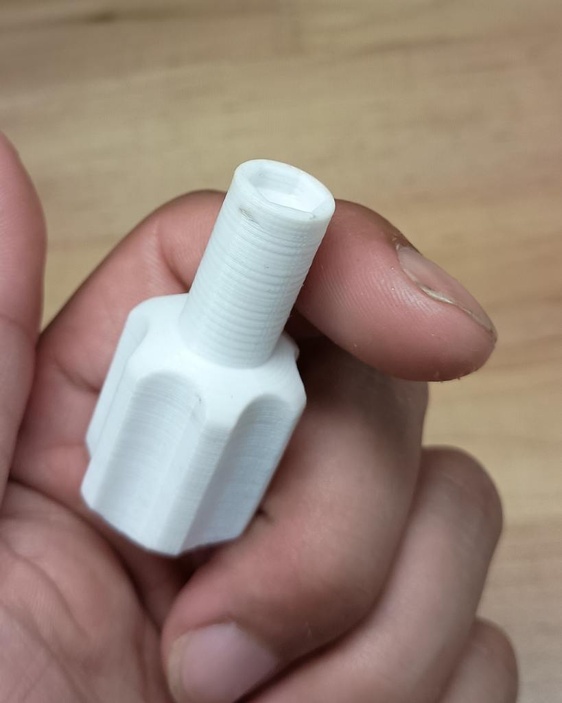 cardboard screws — miniatura 4