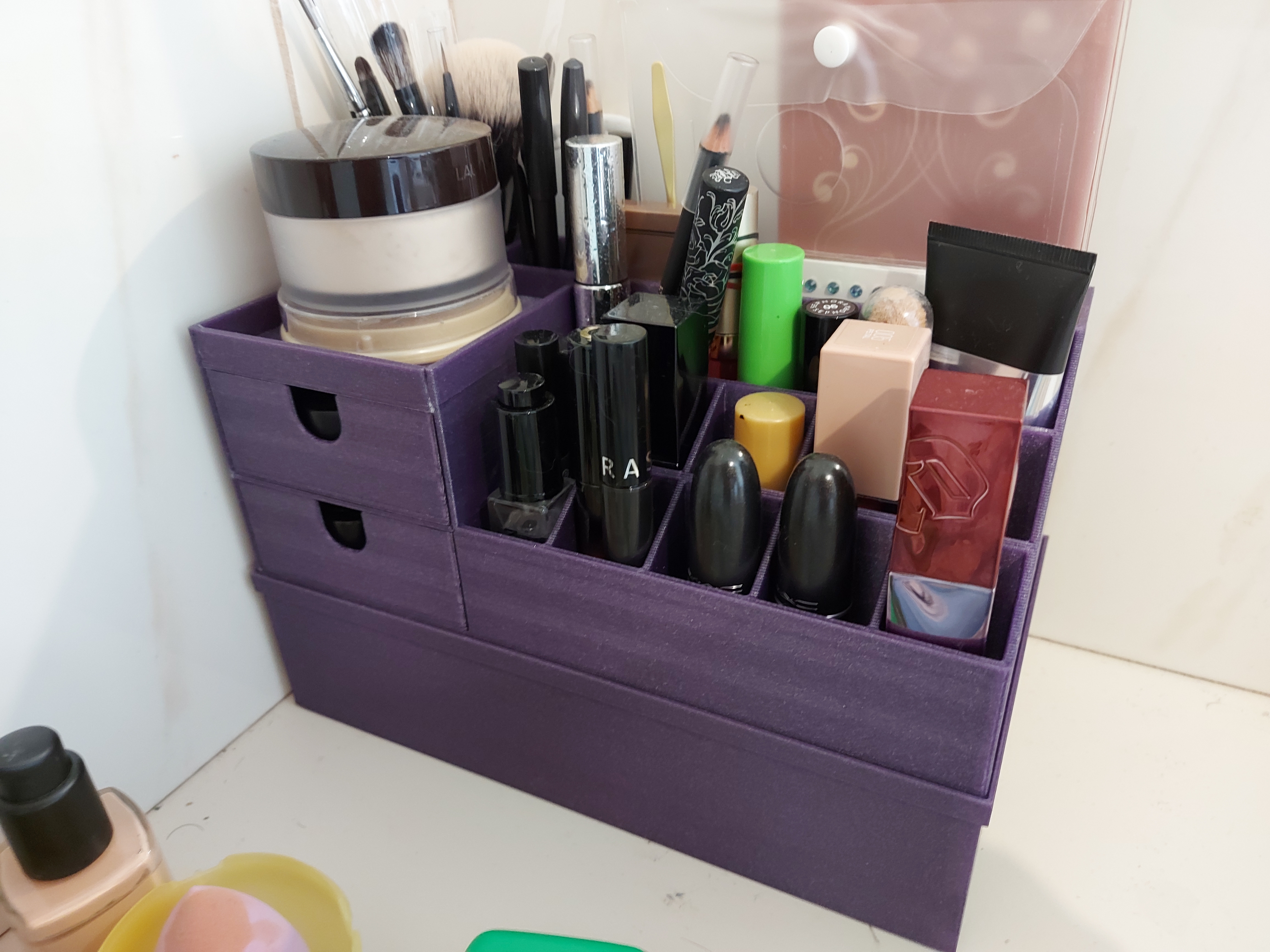 Miniatura 2 do modelo 3D Makeup Organiser Storage Box - Stackable